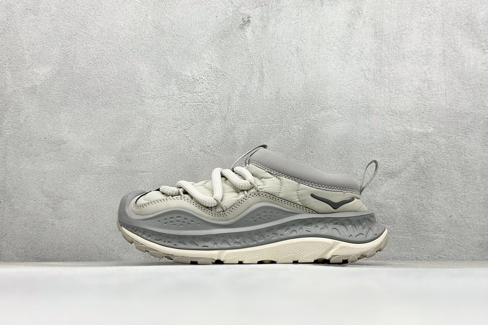 HOKA ONE ONE Ora Primo 内里薄绒 秋冬季保暖半拖 这款鞋无论从脚感上 设计上都是当