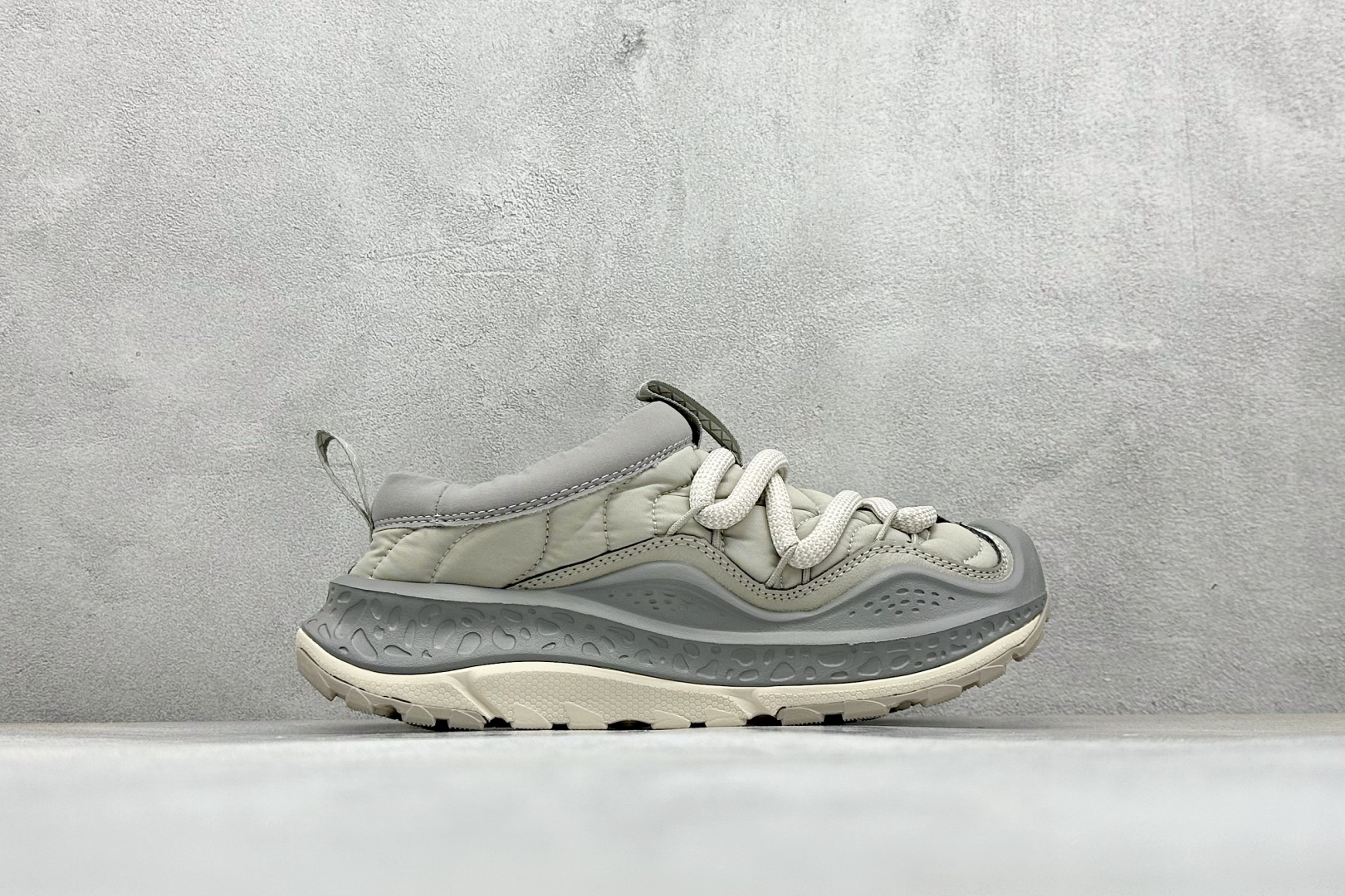 HOKA ONE ONE Ora Primo 内里薄绒 秋冬季保暖半拖 这款鞋无论从脚感上 设计上都是当