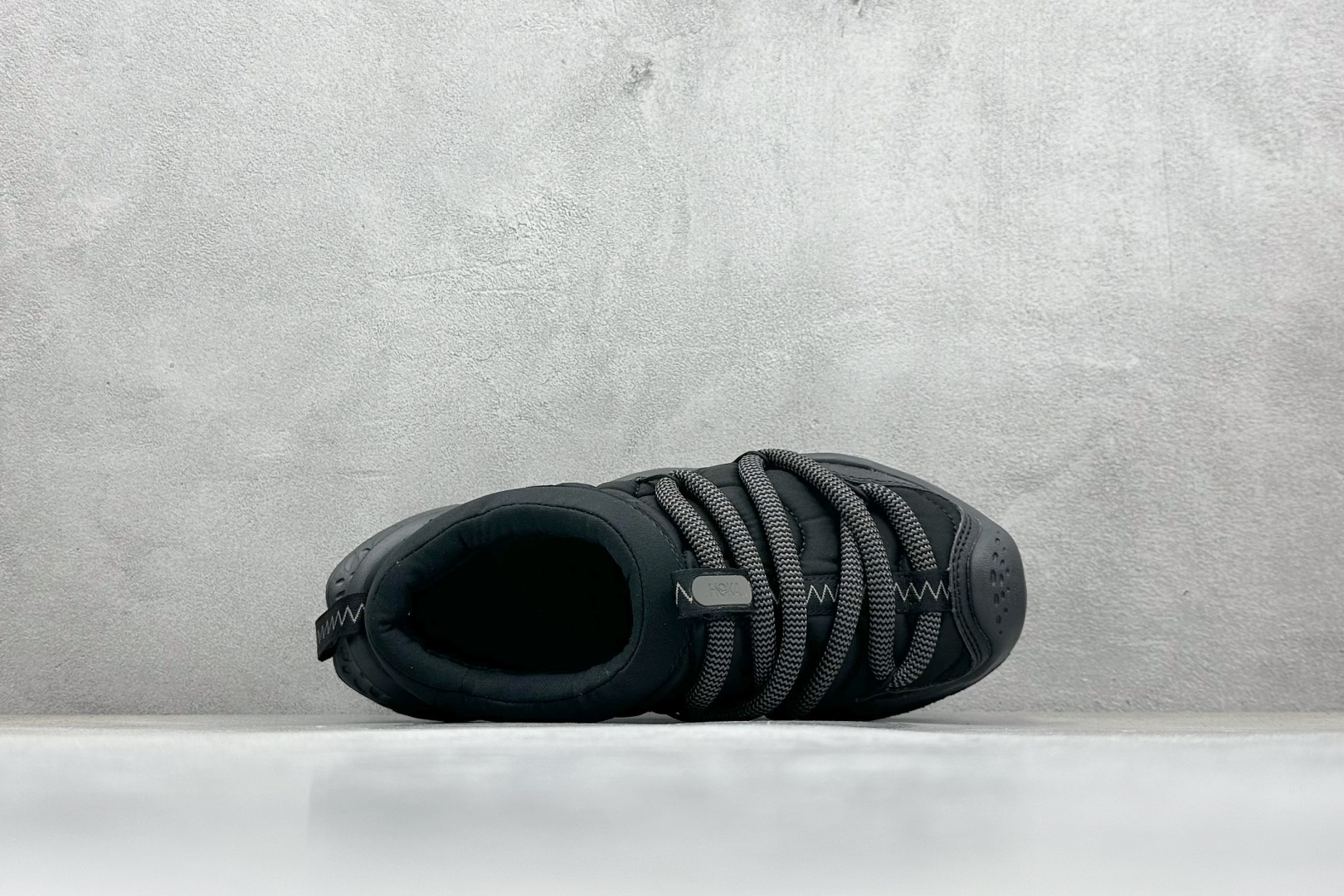 HOKA ONE ONE Ora Primo 内里薄绒 秋冬季保暖半拖 这款鞋无论从脚感上 设计上都是当