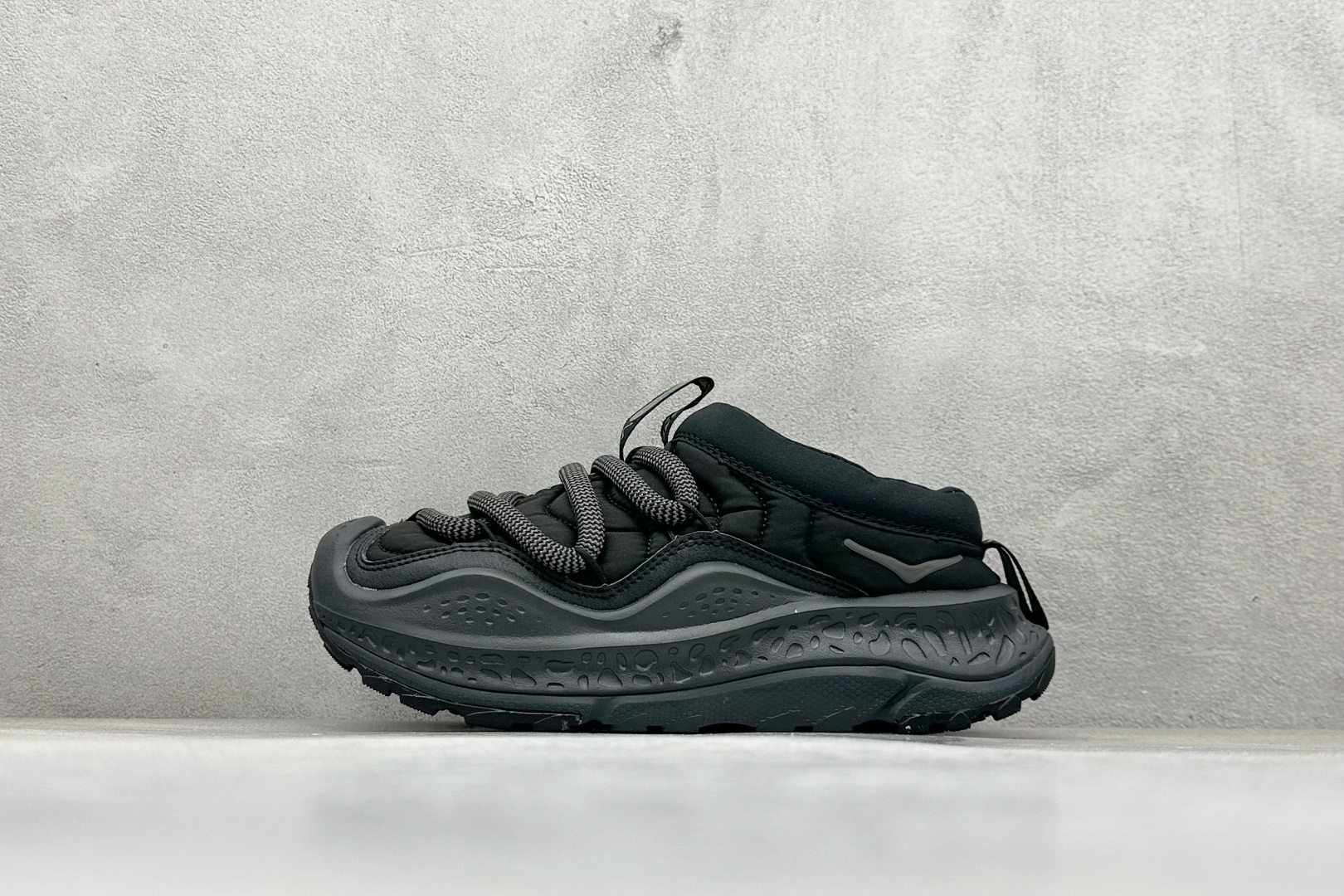 HOKA ONE ONE Ora Primo 内里薄绒 秋冬季保暖半拖 这款鞋无论从脚感上 设计上都是当