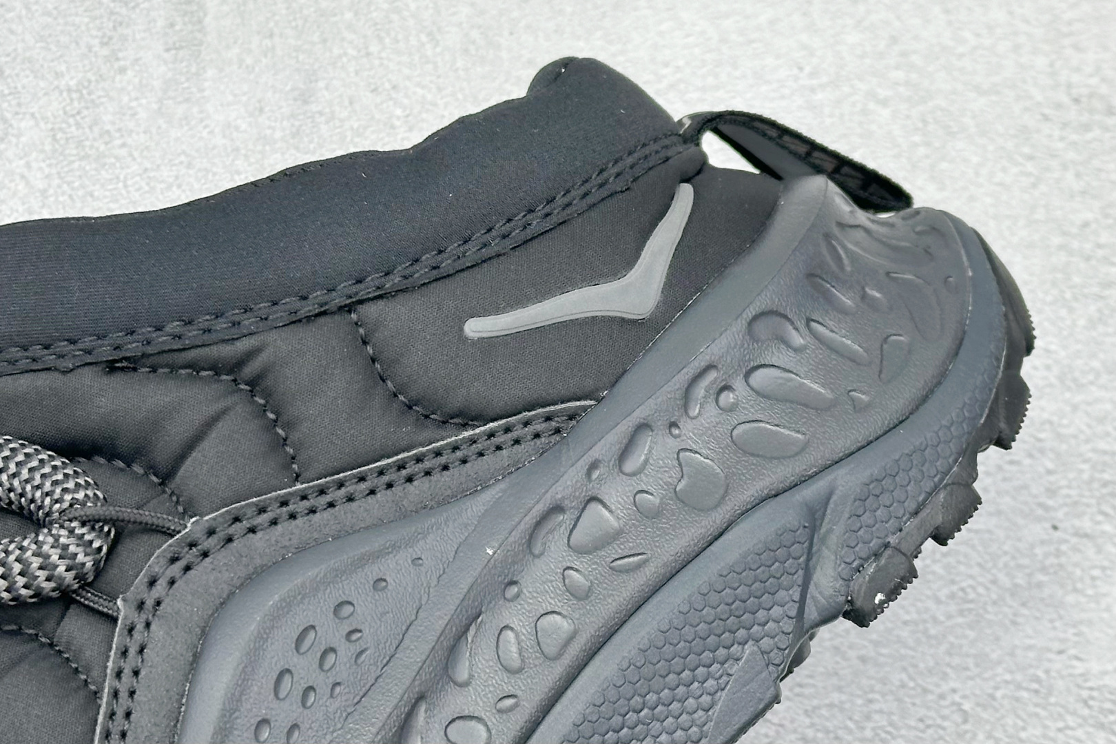 HOKA ONE ONE Ora Primo 内里薄绒 秋冬季保暖半拖 这款鞋无论从脚感上 设计上都是当