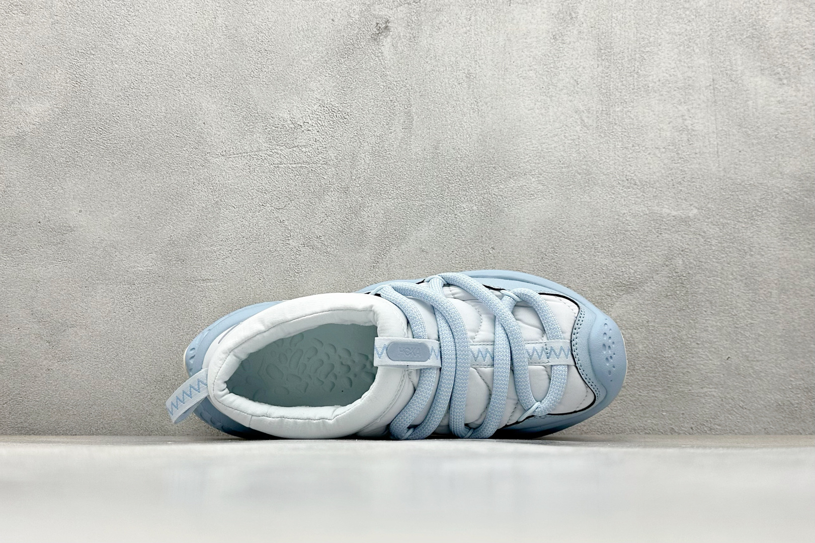 HOKA ONE ONE Ora Primo 内里薄绒 秋冬季保暖半拖 这款鞋无论从脚感上 设计上都是当