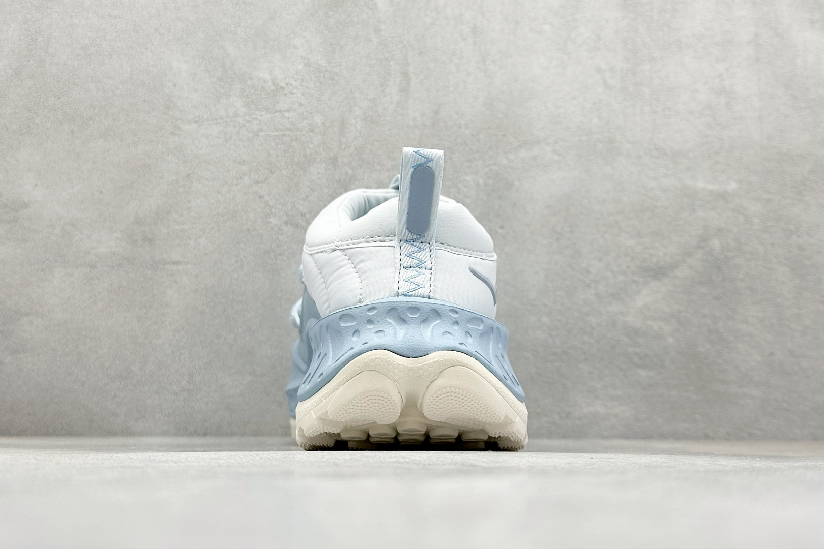 HOKA ONE ONE Ora Primo 内里薄绒 秋冬季保暖半拖 这款鞋无论从脚感上 设计上都是当