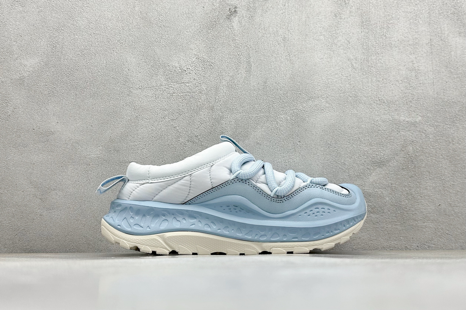 HOKA ONE ONE Ora Primo 内里薄绒 秋冬季保暖半拖 这款鞋无论从脚感上 设计上都是当