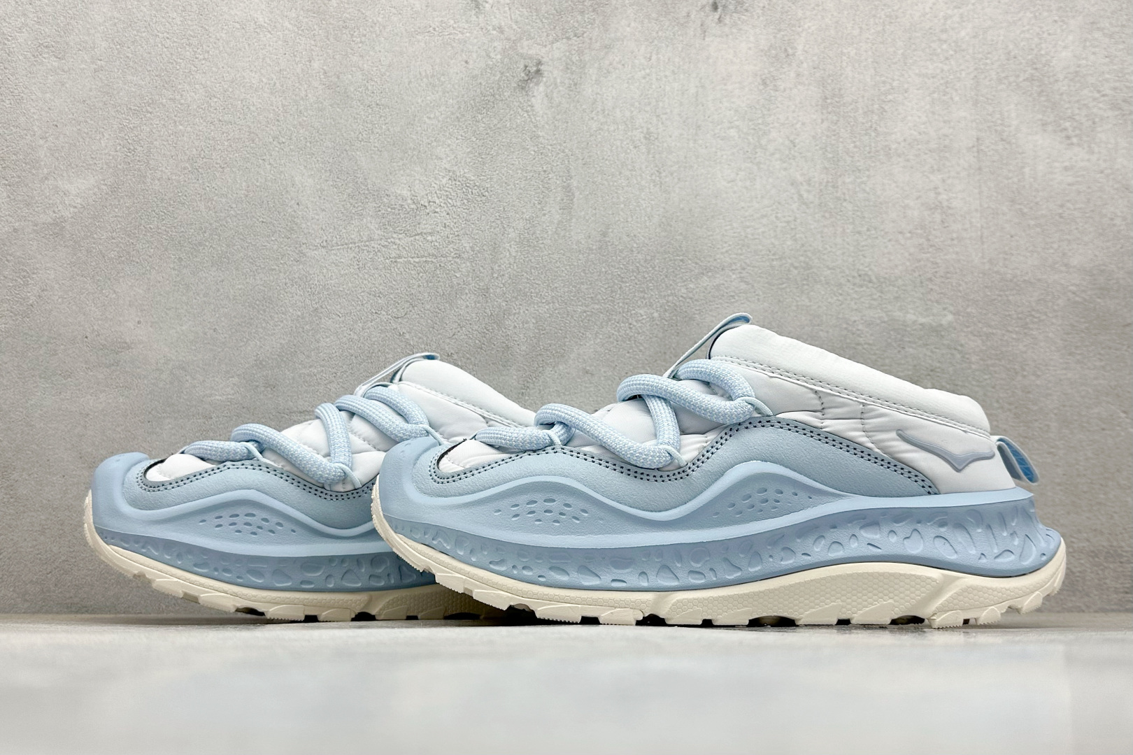 HOKA ONE ONE Ora Primo 内里薄绒 秋冬季保暖半拖 这款鞋无论从脚感上 设计上都是当