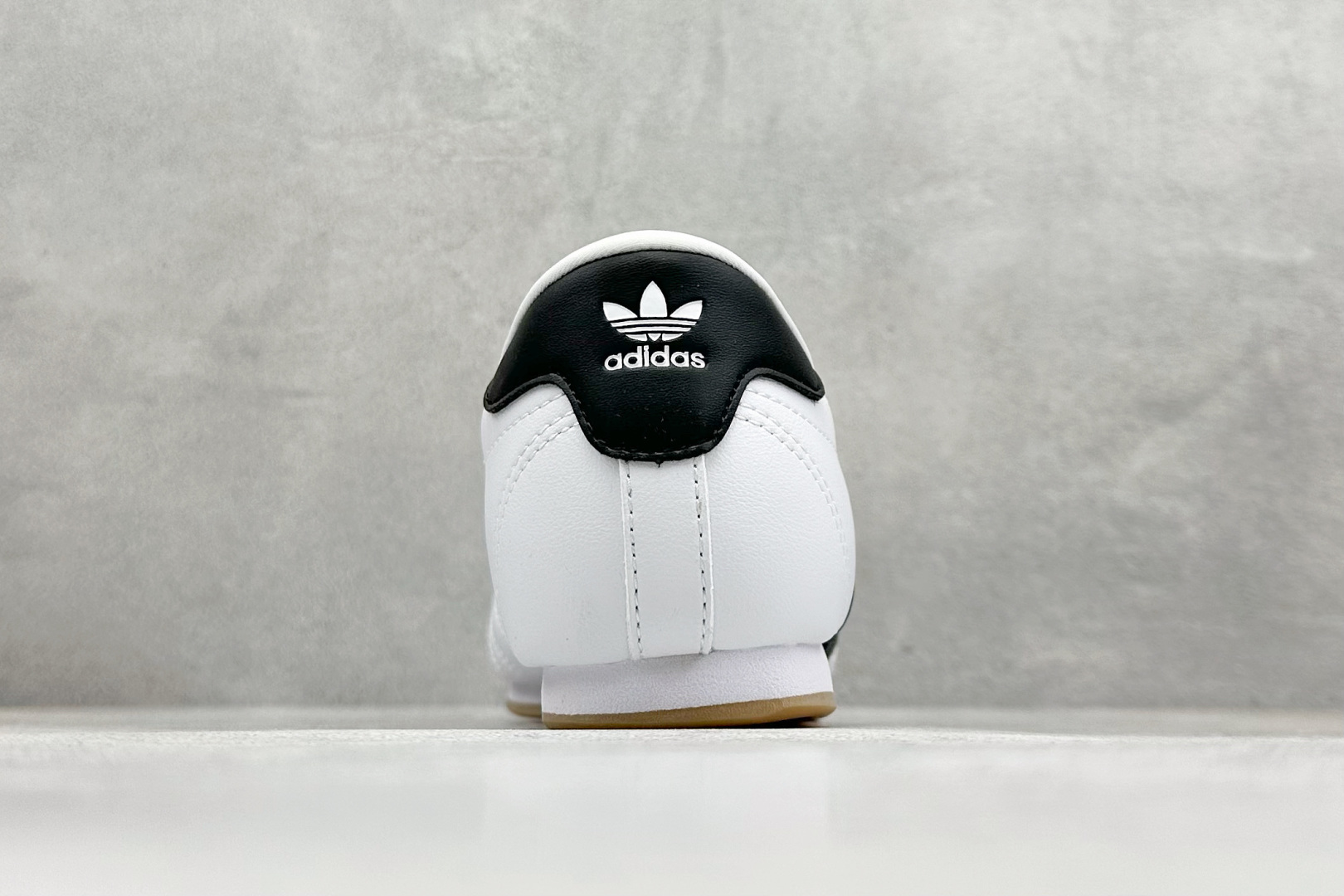 150 Jennie穿搭 Originals Taekwondo Lace Low”Black White“跆拳道系带系列低帮经典复古薄底休闲运动舒适训练慢跑鞋 JS1194