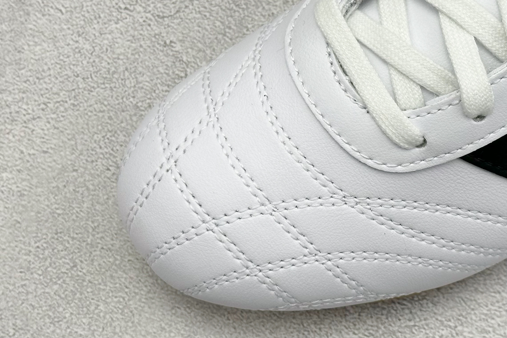 150 Jennie穿搭 Originals Taekwondo Lace Low”Black White“跆拳道系带系列低帮经典复古薄底休闲运动舒适训练慢跑鞋 JS1194