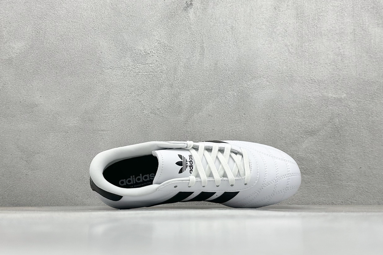 150 Jennie穿搭 Originals Taekwondo Lace Low”Black White“跆拳道系带系列低帮经典复古薄底休闲运动舒适训练慢跑鞋 JS1194