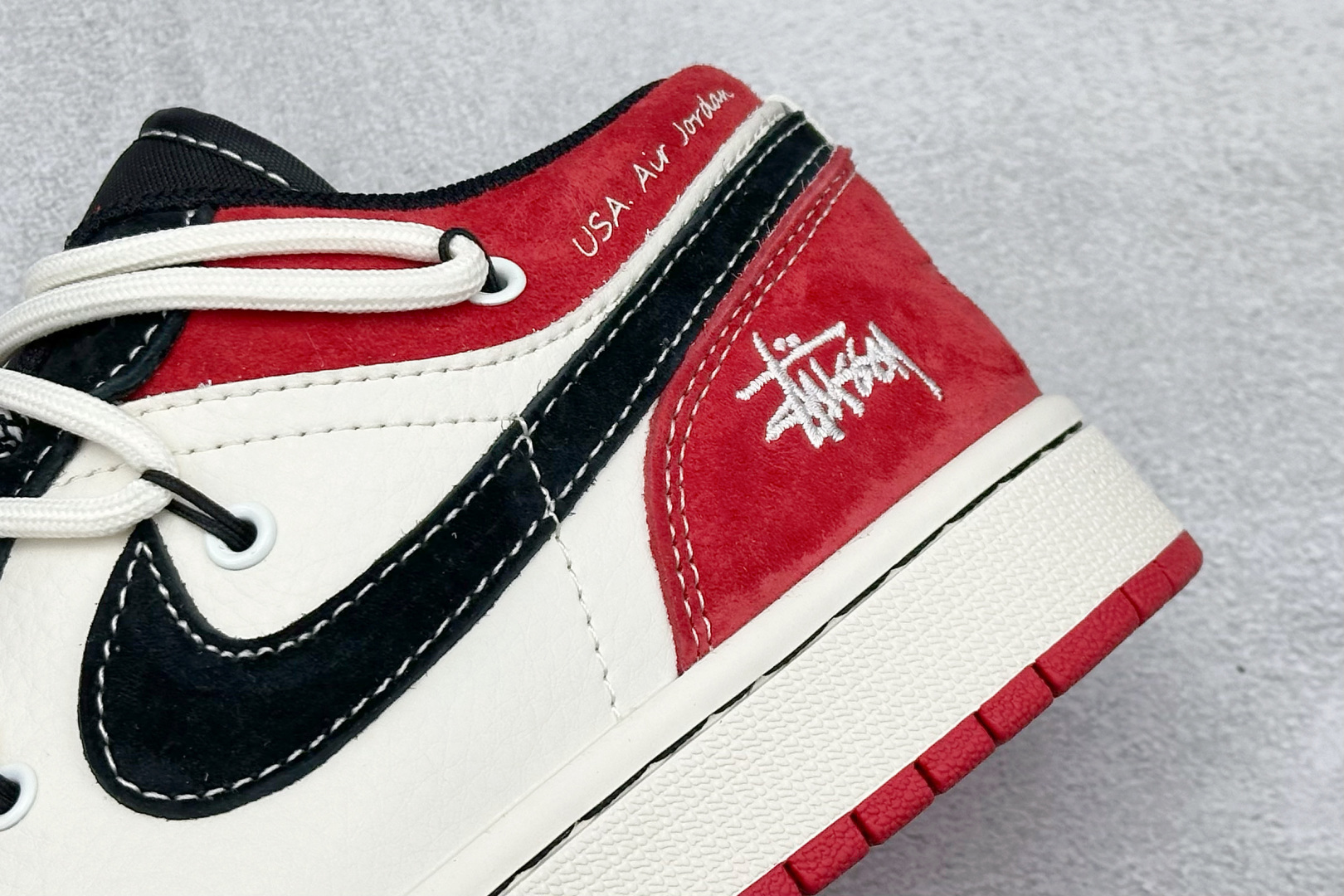 福利特价 Air Jordan 1 Low AJ1 乔1 斯图西联名-黑红抽绳 高端定制 低帮复古篮球鞋