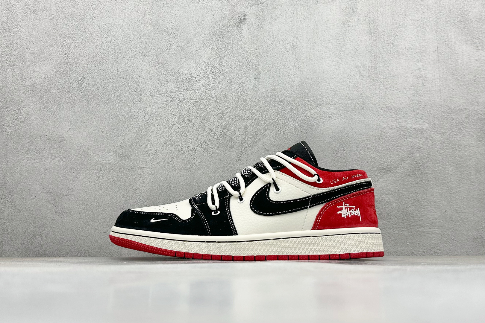 福利特价 Air Jordan 1 Low AJ1 乔1 斯图西联名-黑红抽绳 高端定制 低帮复古篮球鞋