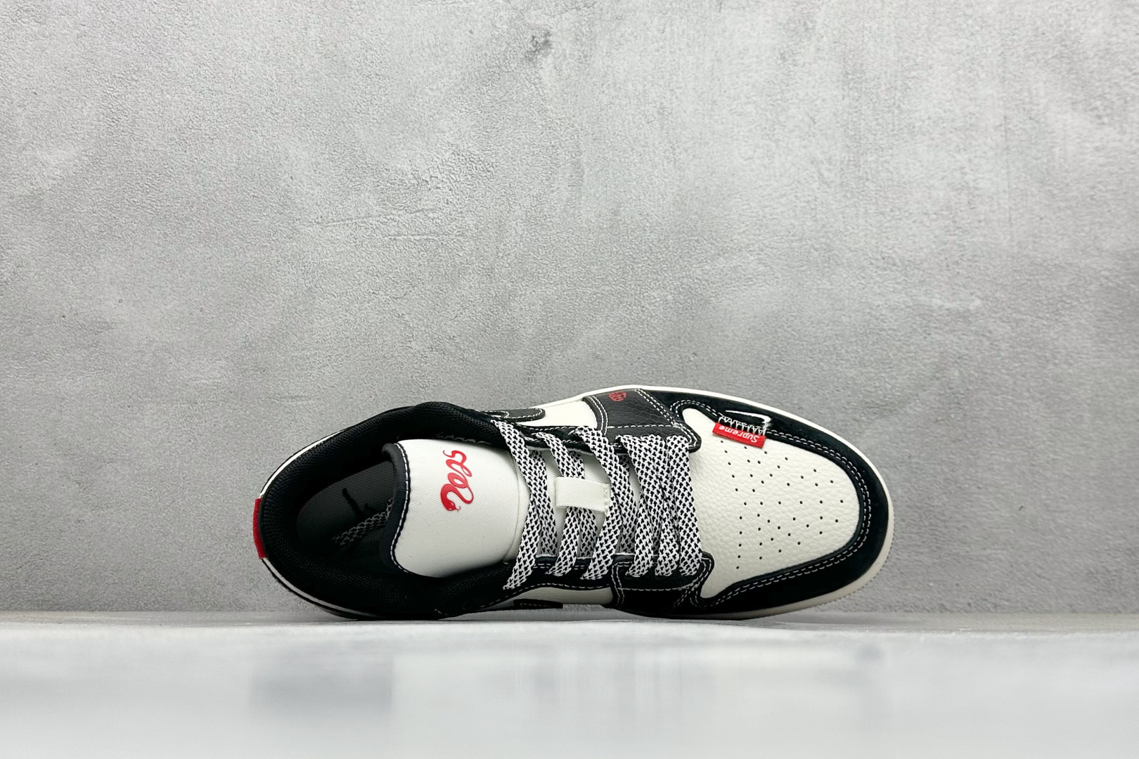 福利特价 Air Jordan 1 Low 蛇年联名 高端定制 低帮复古篮球鞋#定制鞋盒 大厂纯原品质出