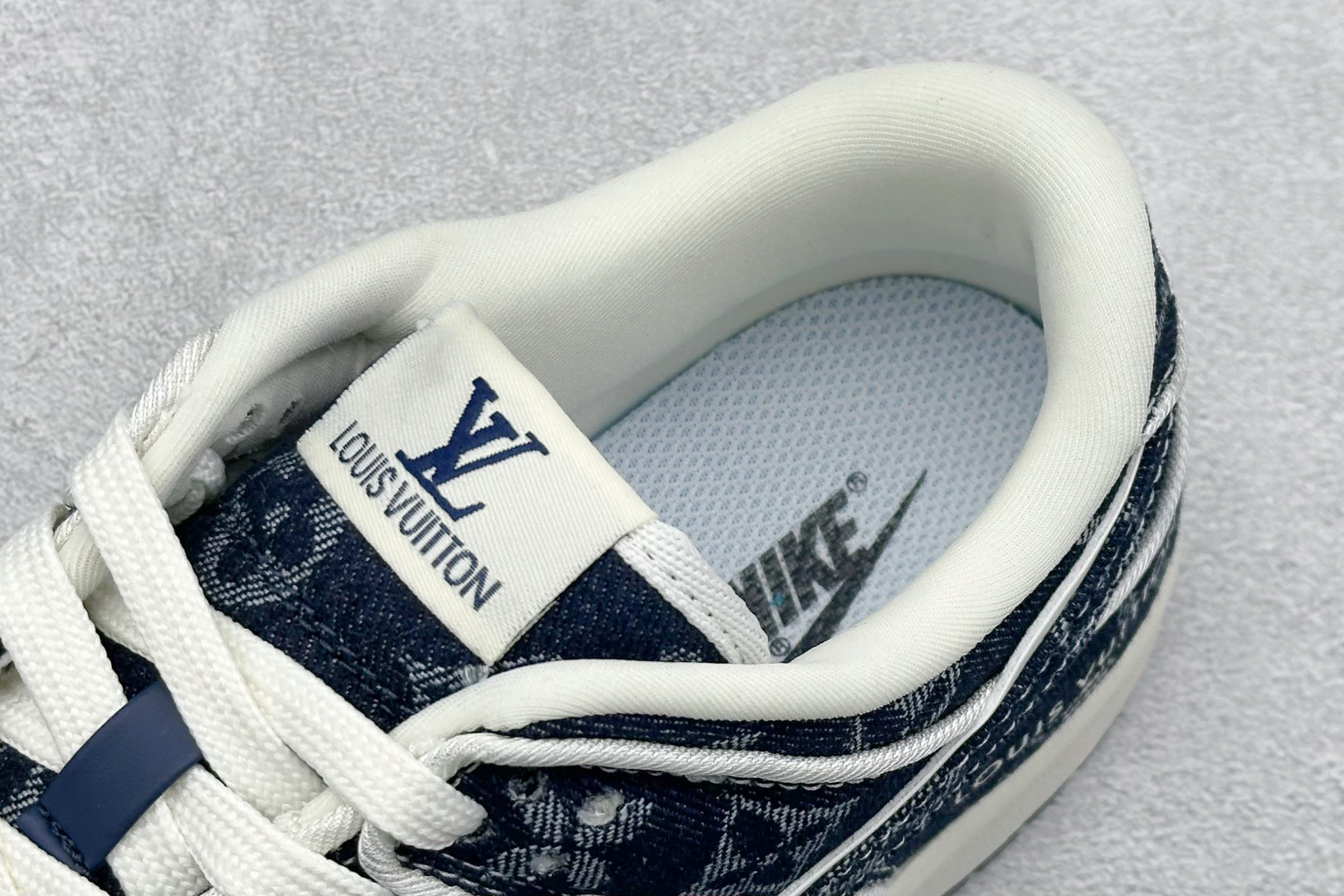 280 SC版Nike SB Dunk Low LV联名 深蓝牛仔 高端定制 低帮休闲板鞋 SC0601-469-Chinese UA Cheap High Quatity Brand Clothes Bags handbags Sneakers wholesale wholesaler seller from China Factory suppliers Fashion Clothing Shoes best Quality Beautiful Price 280 SC版Nike SB Dunk Low LV联名 深蓝牛仔 高端定制 低帮休闲板鞋 SC0601-469