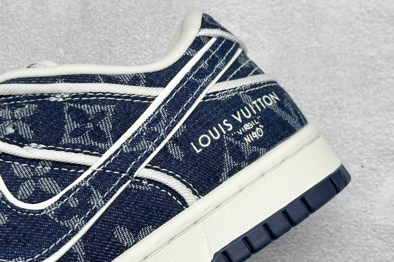 280 SC版Nike SB Dunk Low LV联名 深蓝牛仔 高端定制 低帮休闲板鞋 SC0601-469-Chinese UA Cheap High Quatity Brand Clothes Bags handbags Sneakers wholesale wholesaler seller from China Factory suppliers Fashion Clothing Shoes best Quality Beautiful Price 280 SC版Nike SB Dunk Low LV联名 深蓝牛仔 高端定制 低帮休闲板鞋 SC0601-469