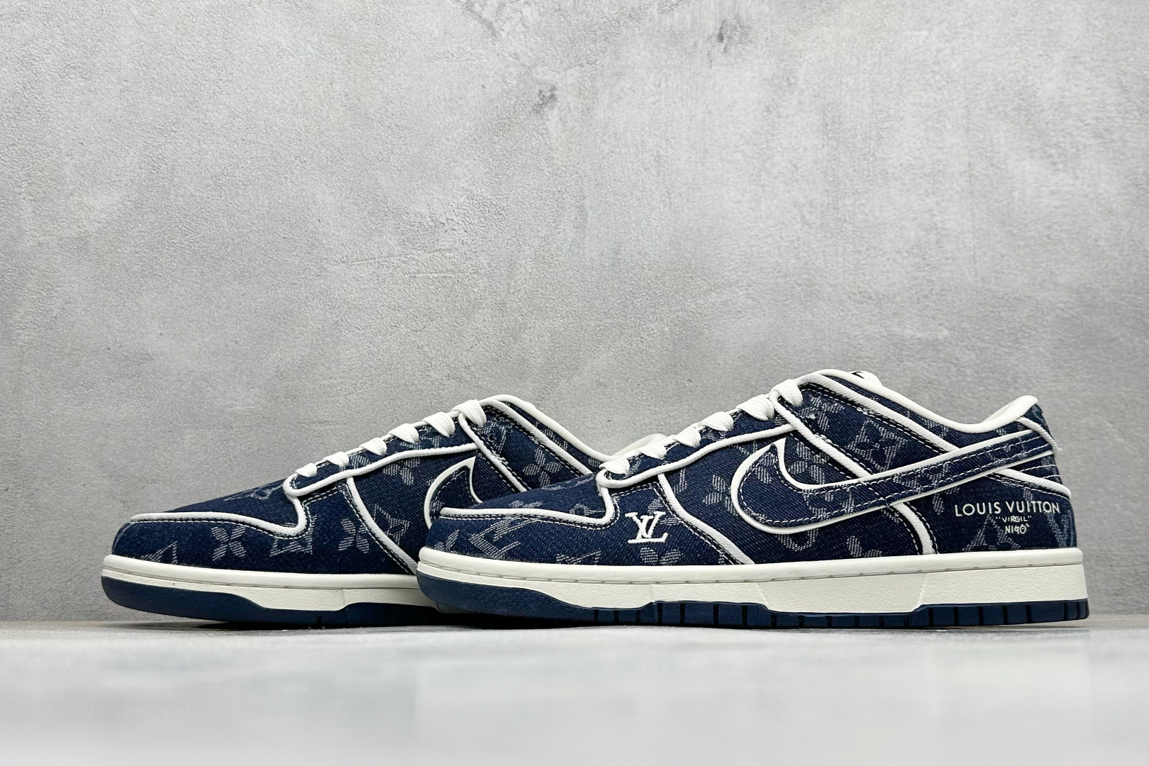 280 SC版Nike SB Dunk Low LV联名 深蓝牛仔 高端定制 低帮休闲板鞋 SC0601-469-Chinese UA Cheap High Quatity Brand Clothes Bags handbags Sneakers wholesale wholesaler seller from China Factory suppliers Fashion Clothing Shoes best Quality Beautiful Price 280 SC版Nike SB Dunk Low LV联名 深蓝牛仔 高端定制 低帮休闲板鞋 SC0601-469