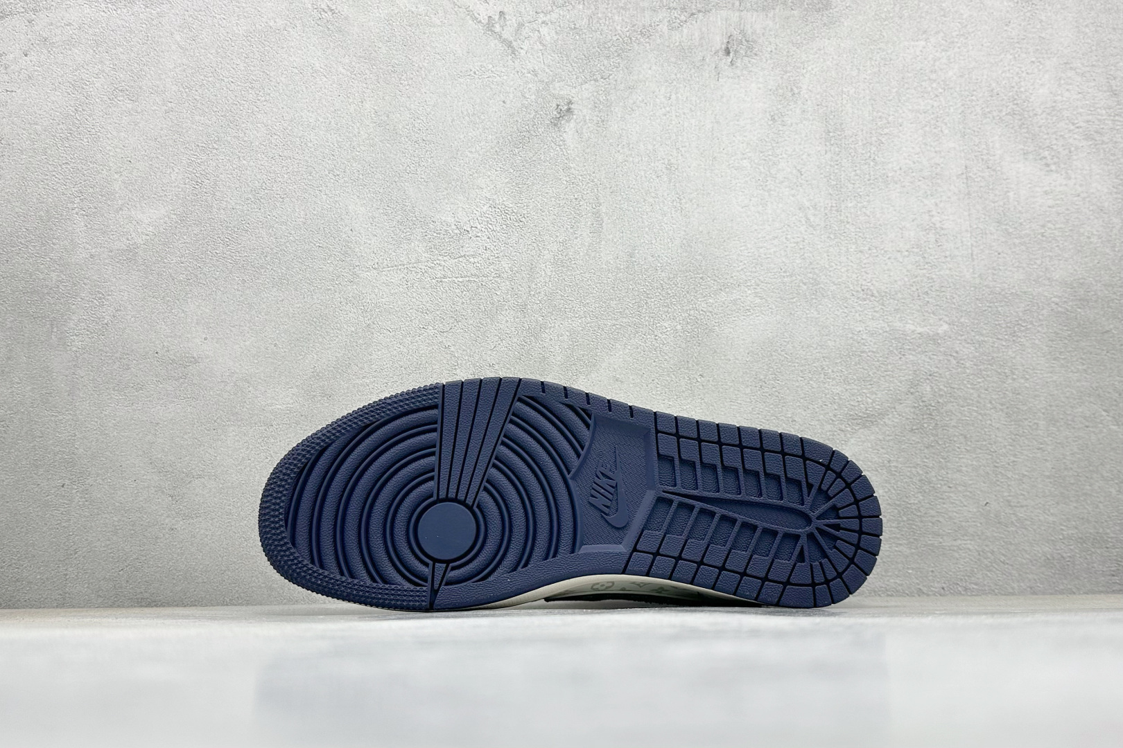 280 XC版Travis Scott x Fragment Design x Air Jordan 1 Low SP AJ1 乔1 LV联名 蓝牛仔织标 低帮文化休闲板鞋 CX5050-Y16-Chinese UA Cheap High Quatity Brand Clothes Bags handbags Sneakers wholesale wholesaler seller from China Factory suppliers Fashion Clothing Shoes best Quality Beautiful Price 280 XC版Travis Scott x Fragment Design x Air Jordan 1 Low SP AJ1 乔1 LV联名 蓝牛仔织标 低帮文化休闲板鞋 CX5050-Y16