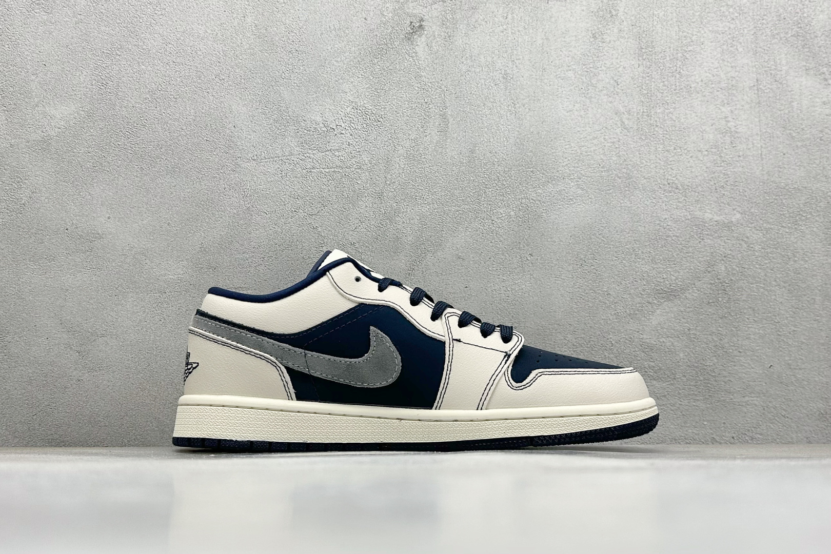 XC版Nike Jordan Air Jordan 1“迪奥联名——深蓝拼接灰勾” 高端定制 低帮 复古 减震 防滑 耐磨 篮球鞋 QR2025-001