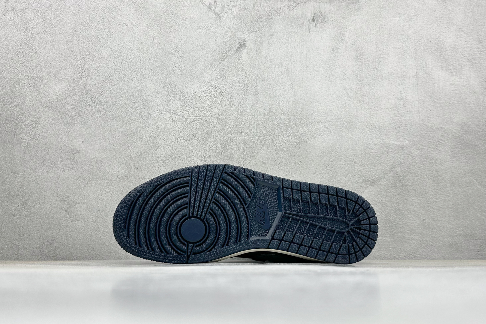 XC版Nike Jordan Air Jordan 1“迪奥联名——深蓝拼接灰勾” 高端定制 低帮 复古 减震 防滑 耐磨 篮球鞋 QR2025-001