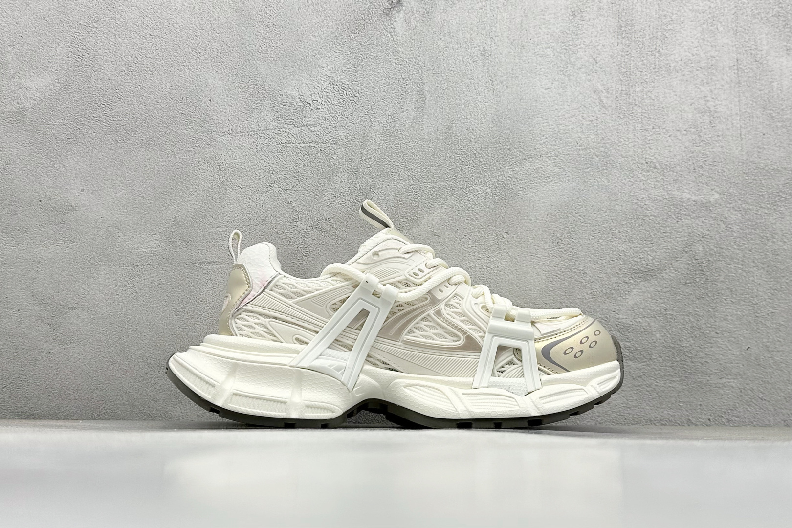 200 GG-CC Chunky Low 休闲时尚运动老爹鞋系列