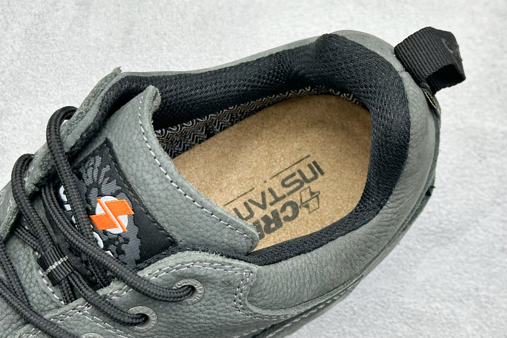 240 CRISPI Monaco 摩纳哥 GTX 登山 耐磨防水 中帮 户外功能鞋