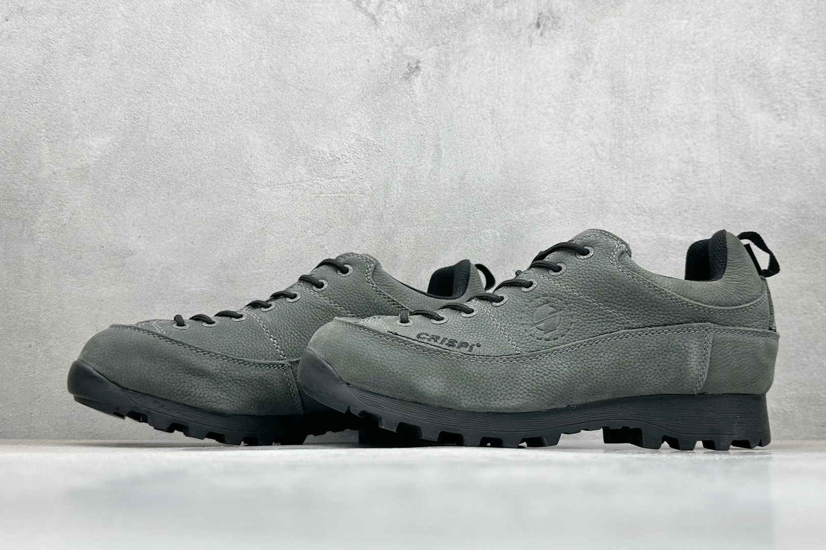 240 CRISPI Monaco 摩纳哥 GTX 登山 耐磨防水 中帮 户外功能鞋