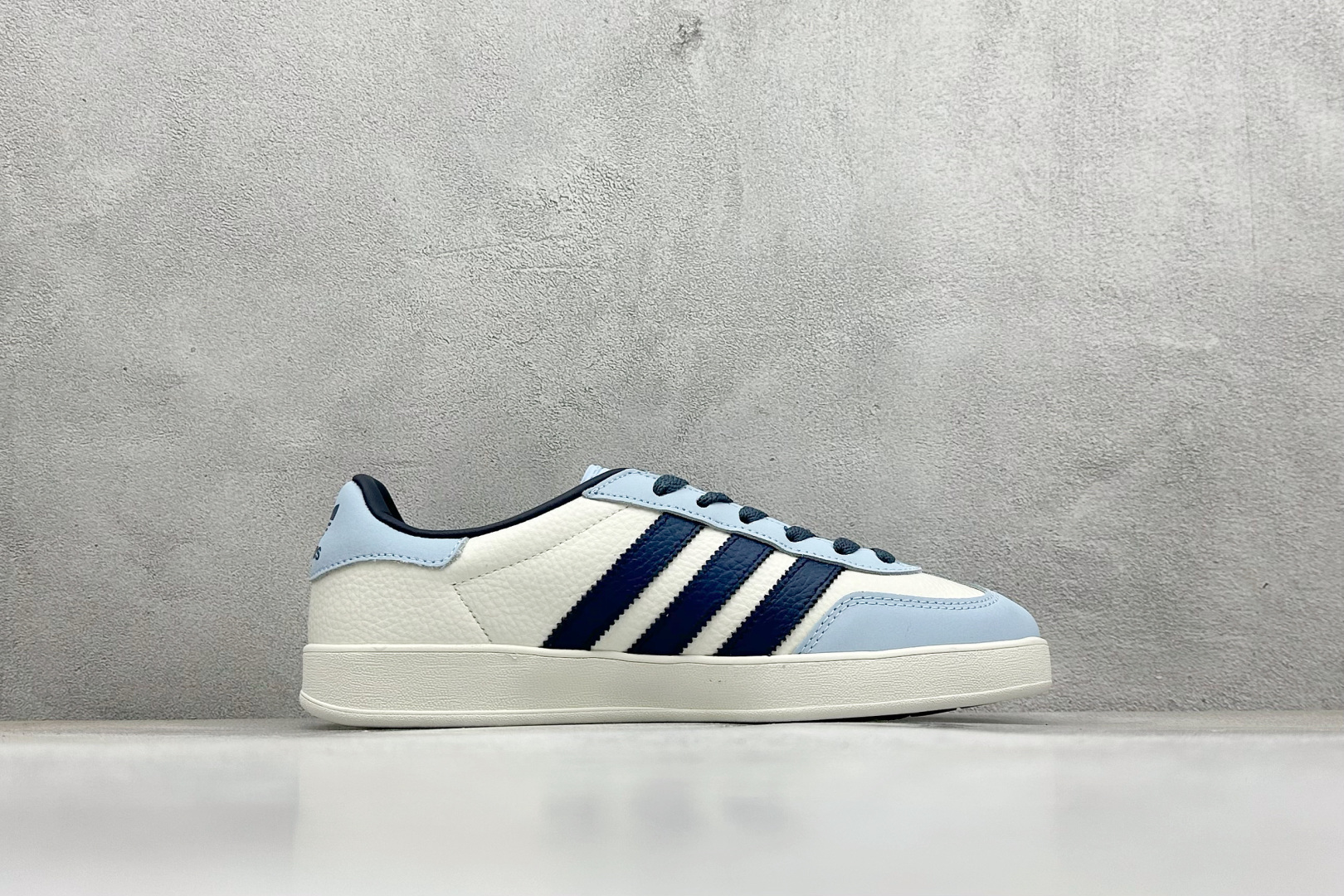 180 AD Gazelle Indoor Trainers 北面联名—奶白浅蓝 DD6609
