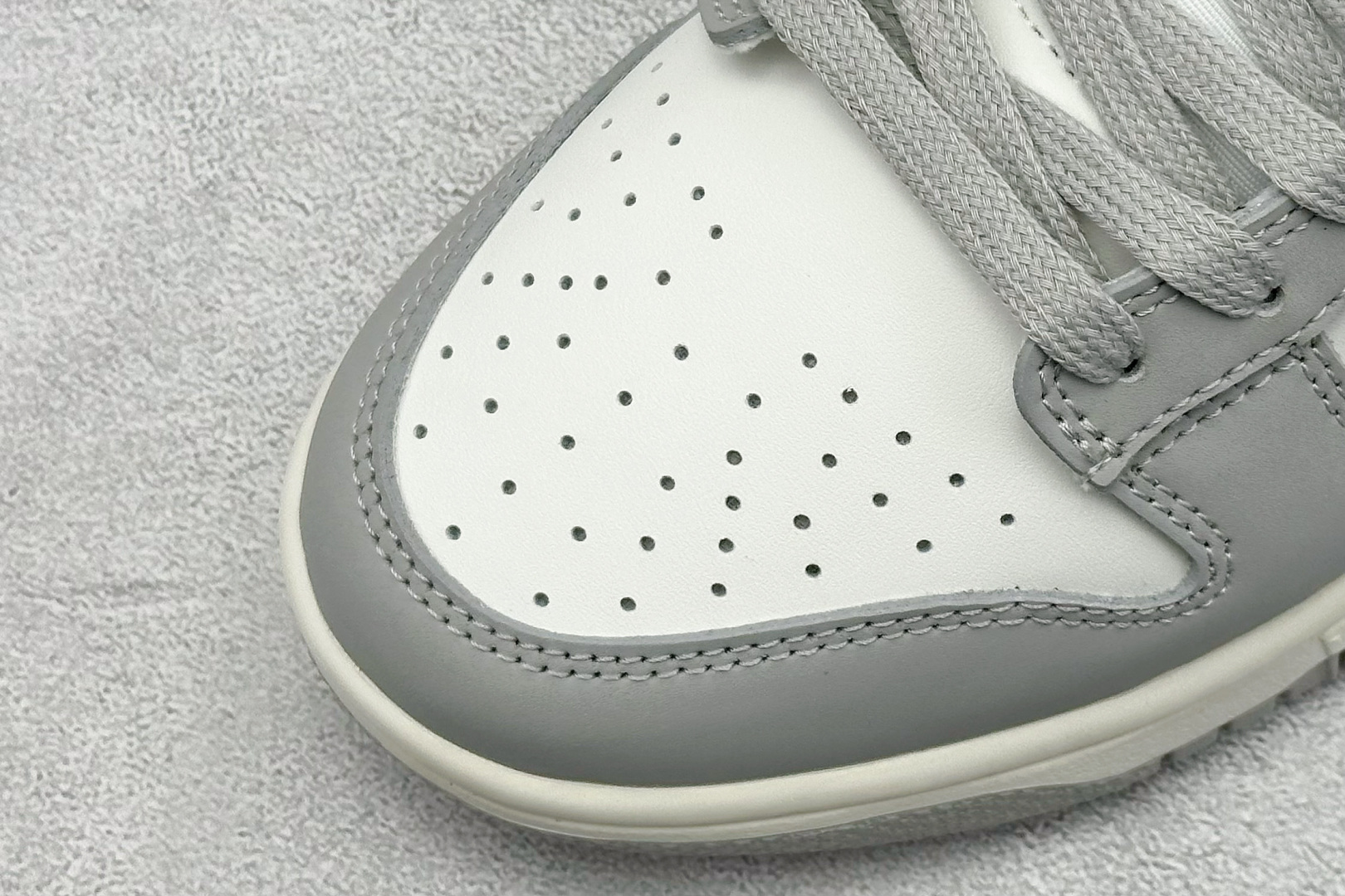 史诗级Nike SB Dunk Low 白黑灰 低帮休闲板鞋 IB3079-101-High Quatity Cheap Brand wholesale wholesaler seller Clothes Bags handbags Sneakers Top Fashion Clothing Shoes from China Factory Chinese suppliers best Quality Beautiful Price 史诗级Nike SB Dunk Low 白黑灰 低帮休闲板鞋 IB3079-101