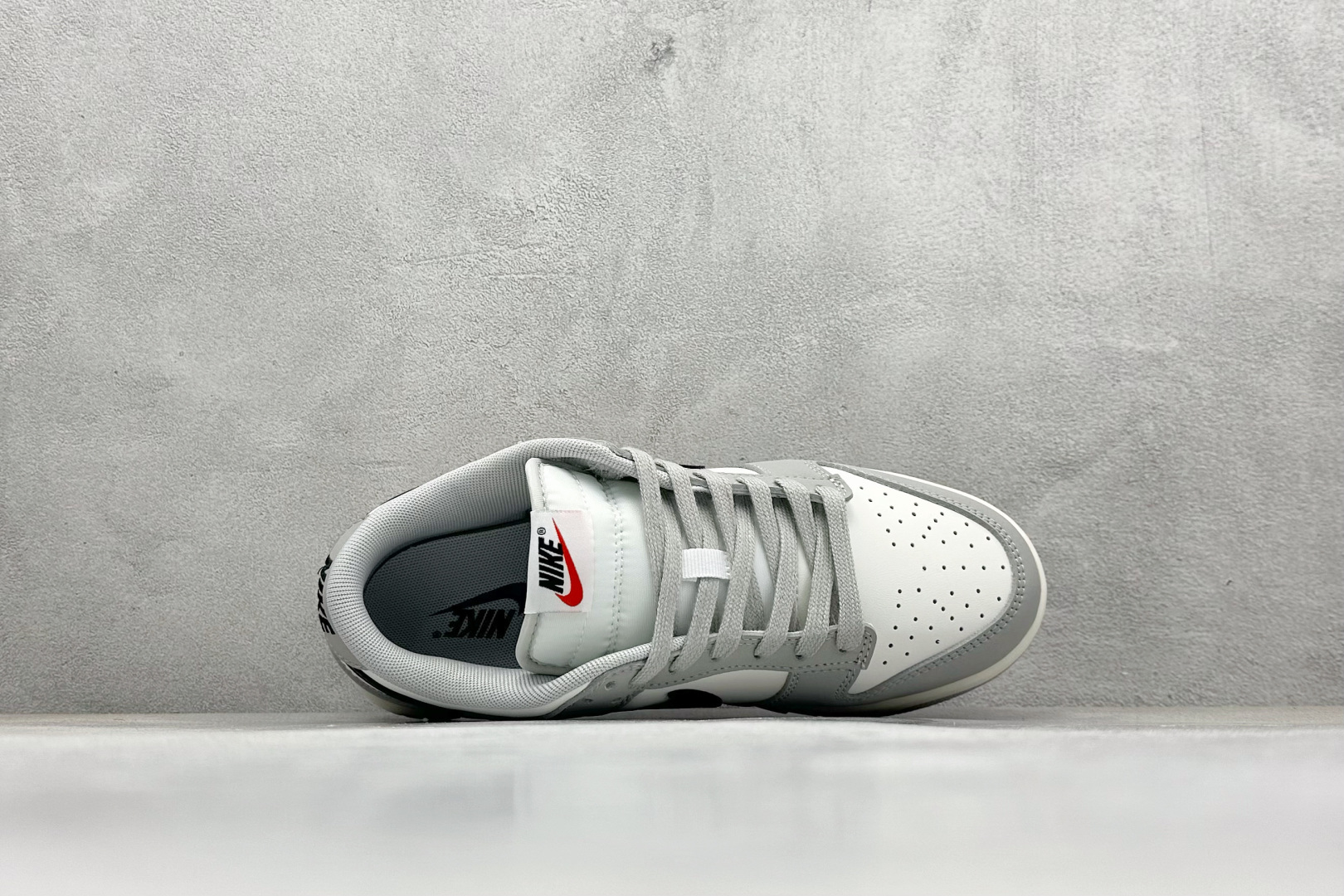 史诗级Nike SB Dunk Low 白黑灰 低帮休闲板鞋 IB3079-101-High Quatity Cheap Brand wholesale wholesaler seller Clothes Bags handbags Sneakers Top Fashion Clothing Shoes from China Factory Chinese suppliers best Quality Beautiful Price 史诗级Nike SB Dunk Low 白黑灰 低帮休闲板鞋 IB3079-101