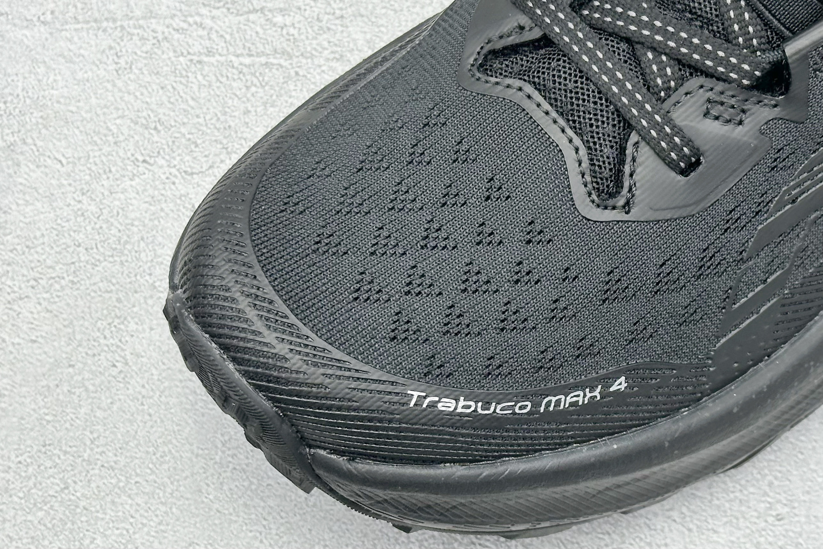 200 Asics Trabuco 4 亚瑟士运动休闲透气专业跑鞋 1011C187-001