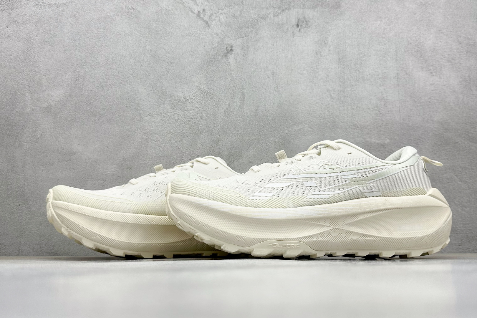 200 Asics Trabuco 4 亚瑟士运动休闲透气专业跑鞋 1011B976-100