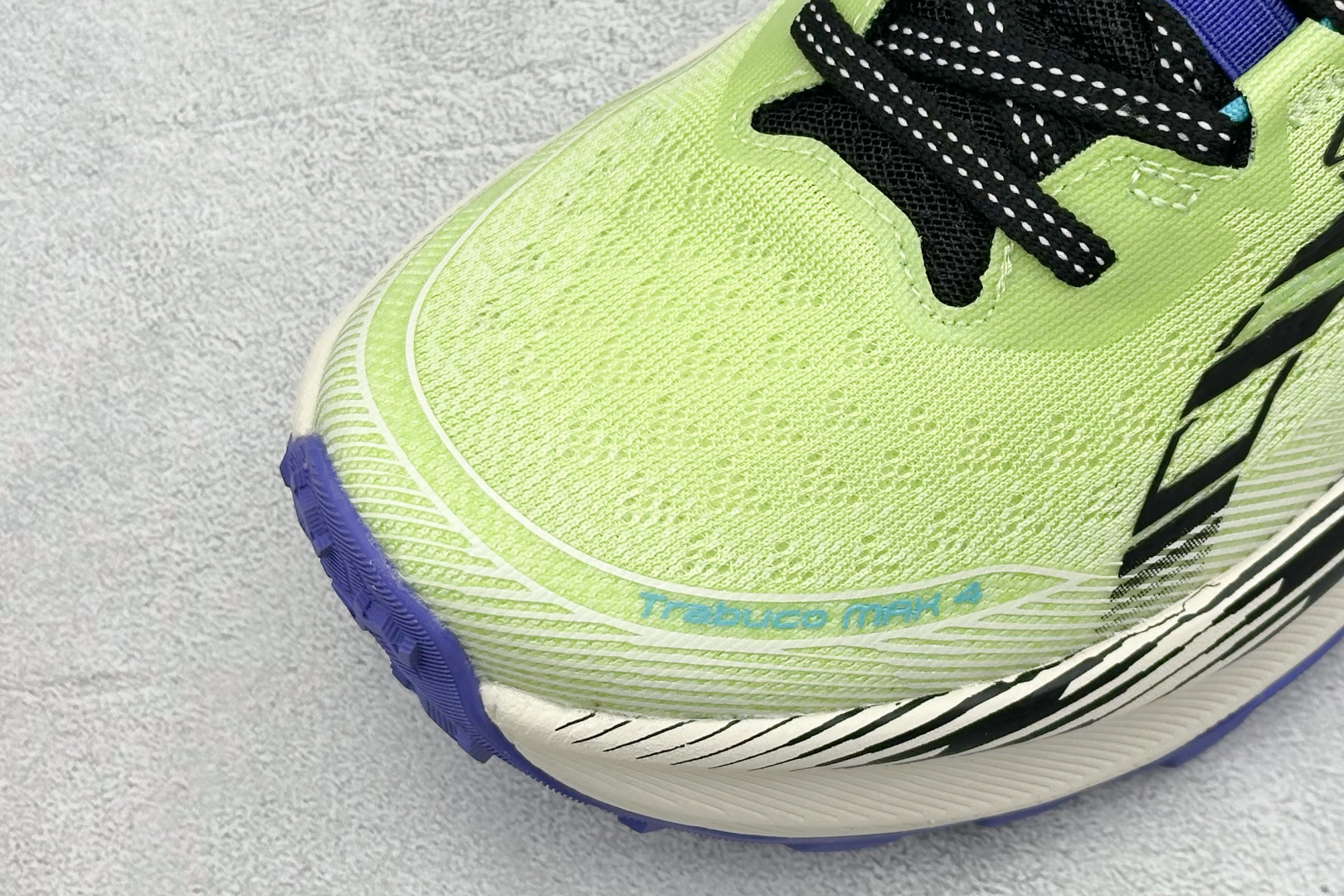 200 Asics Trabuco 4 亚瑟士运动休闲透气专业跑鞋 1011B976-300