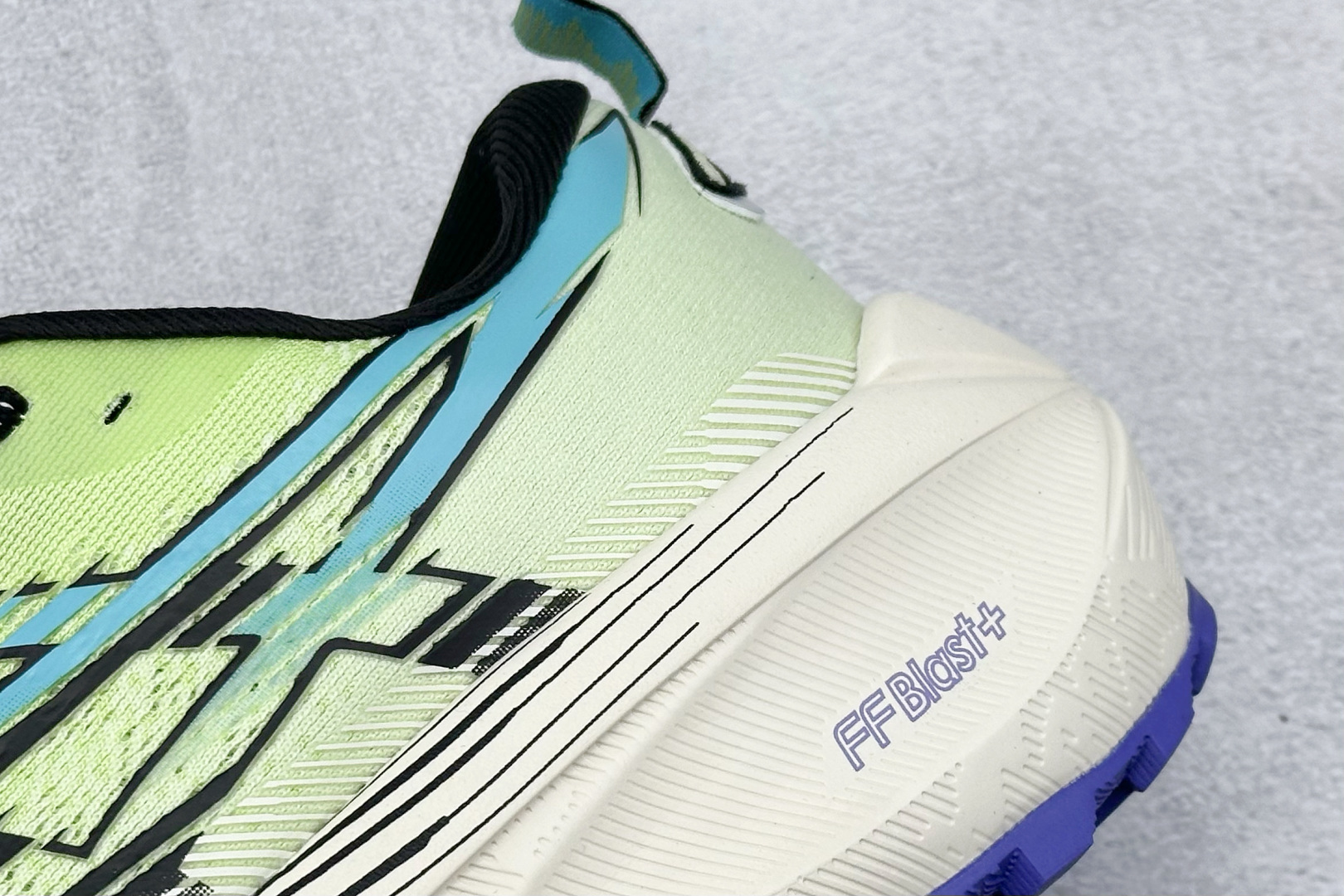 200 Asics Trabuco 4 亚瑟士运动休闲透气专业跑鞋 1011B976-300