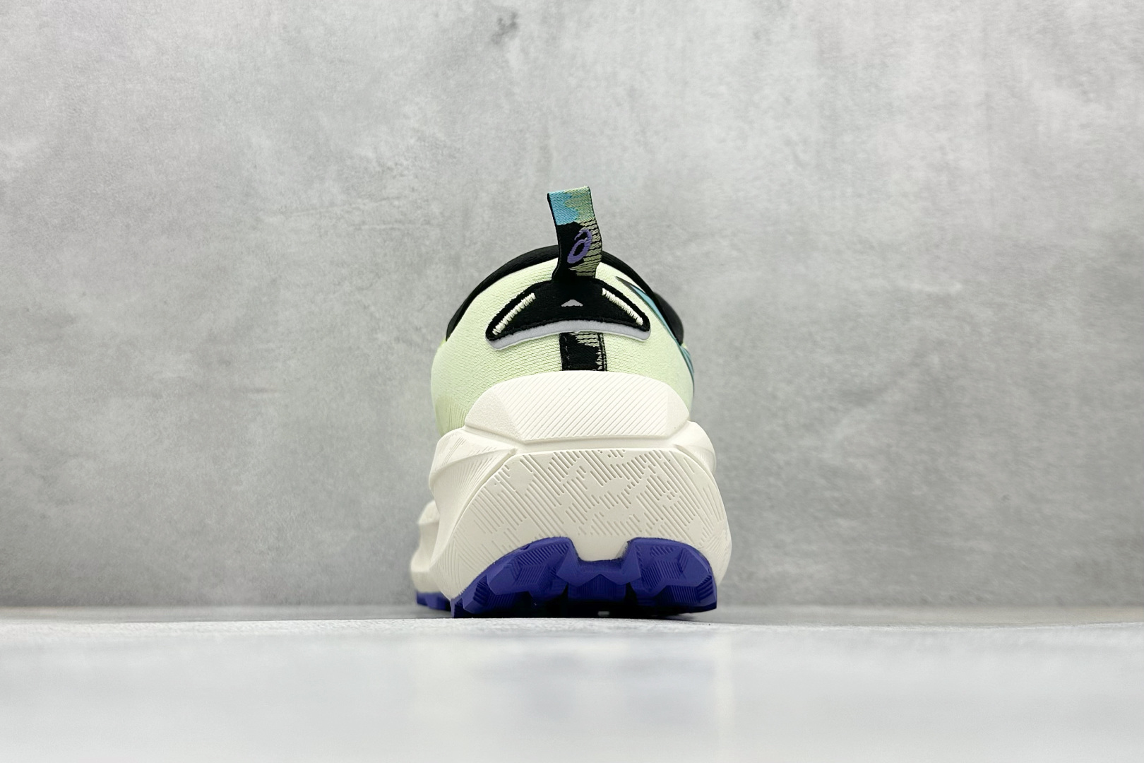 200 Asics Trabuco 4 亚瑟士运动休闲透气专业跑鞋 1011B976-300