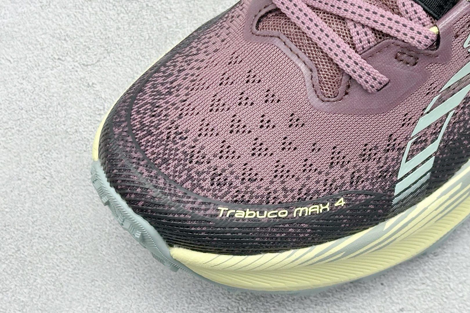 200 Asics Trabuco 4 亚瑟士运动休闲透气专业跑鞋 1012B769-500