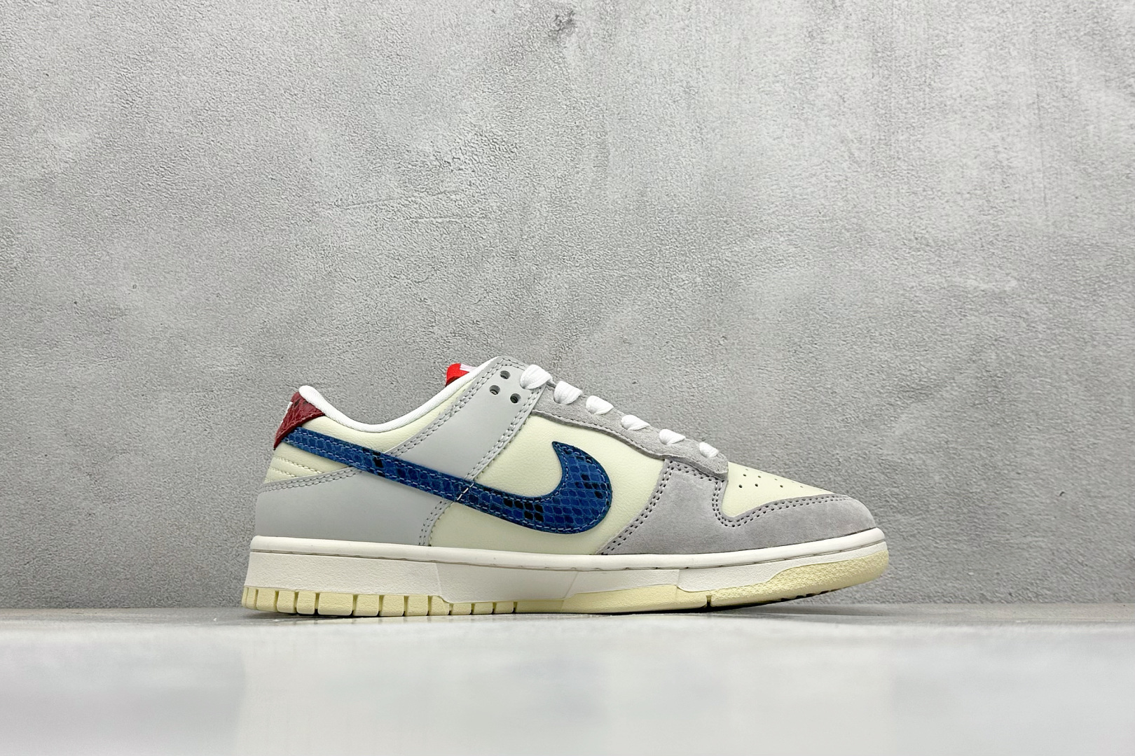 福利特价 【纯原】Nike SB Dunk Low UN联名 周年高端定制 低帮休闲板鞋 定制鞋盒 大厂