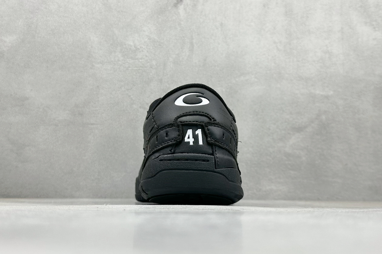 I8版Balenciaga Hamptons Worn-Out 巴黎世家十八18代 涤纶(聚酯纤维)牛皮革 圆头系带 低帮 生活休闲鞋板鞋 841765-WCURB-1000-High Quatity Cheap Brand wholesale wholesaler seller Clothes Bags handbags Sneakers Top Fashion Clothing Shoes from China Factory Chinese suppliers best Quality Beautiful Price I8版Balenciaga Hamptons Worn-Out 巴黎世家十八18代 涤纶(聚酯纤维)牛皮革 圆头系带 低帮 生活休闲鞋板鞋 841765-WCURB-1000