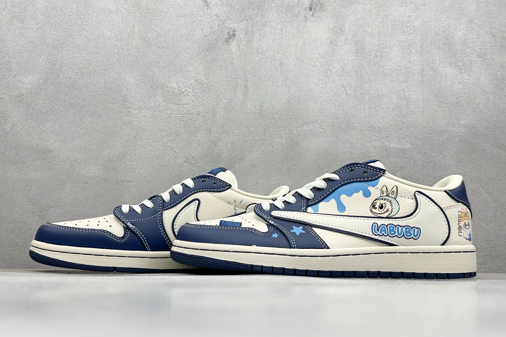 XC版Travis Scott x Fragment Design x Jordan Air Jordan 1 Low SP “蓝泼墨拉布布” DZ5899-017