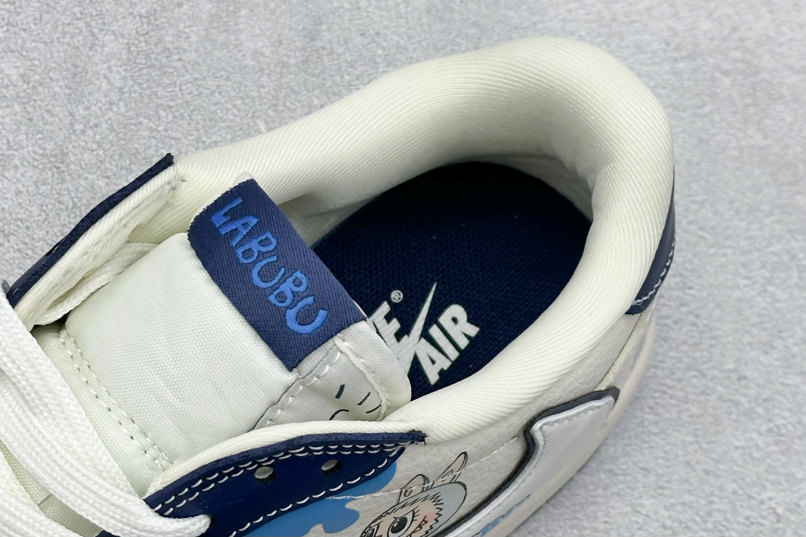 XC版Travis Scott x Fragment Design x Jordan Air Jordan 1 Low SP “蓝泼墨拉布布” DZ5899-017