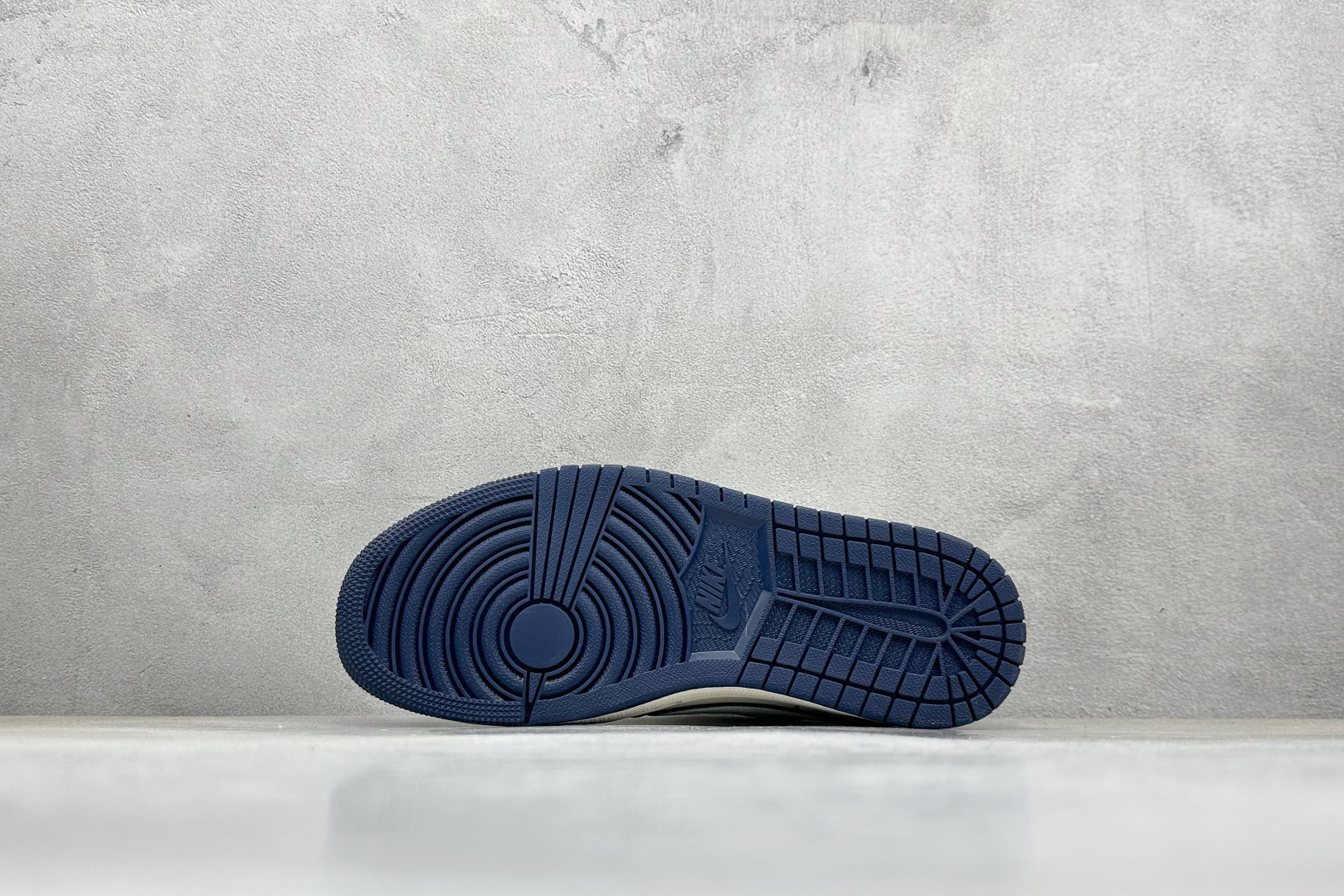 XC版Travis Scott x Fragment Design x Jordan Air Jordan 1 Low SP “蓝泼墨拉布布” DZ5899-017