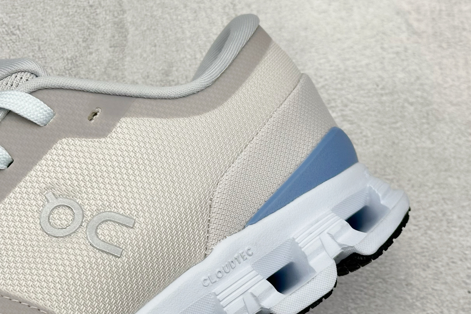 170 XD版 On昂跑 Cloudtilt Loewe 4 户外街头机能风跑步鞋 3WE3007