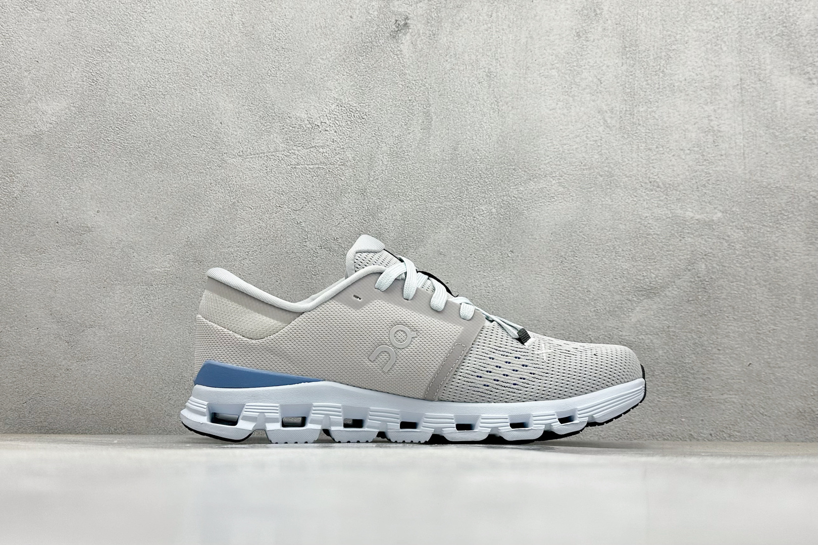 170 XD版 On昂跑 Cloudtilt Loewe 4 户外街头机能风跑步鞋 3WE3007