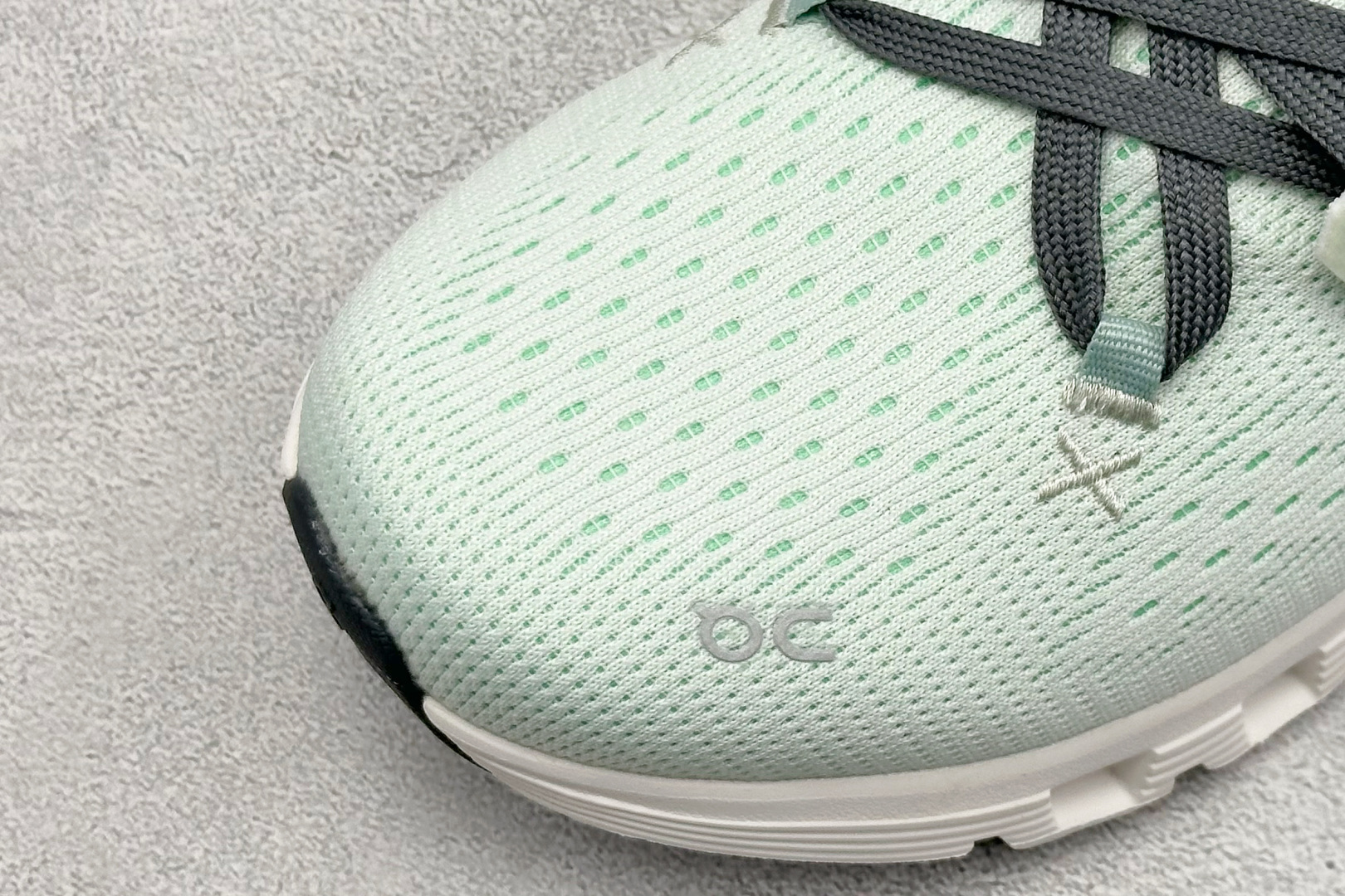 170 XD版 On昂跑 Cloudtilt Loewe 4 户外街头机能风跑步鞋 3WE3007