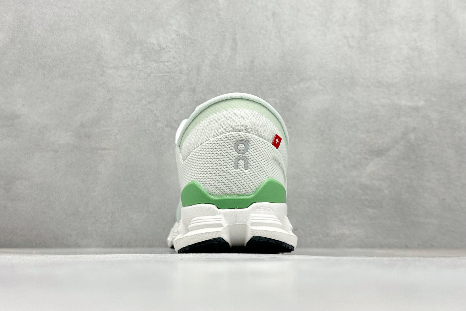 170 XD版 On昂跑 Cloudtilt Loewe 4 户外街头机能风跑步鞋 3WE3007