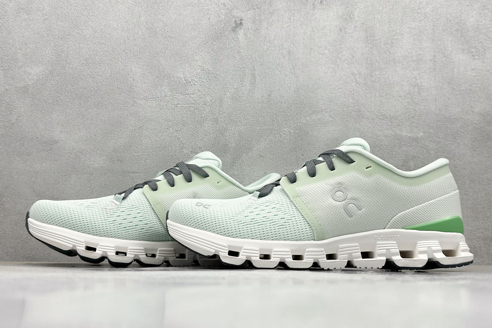 170 XD版 On昂跑 Cloudtilt Loewe 4 户外街头机能风跑步鞋 3WE3007