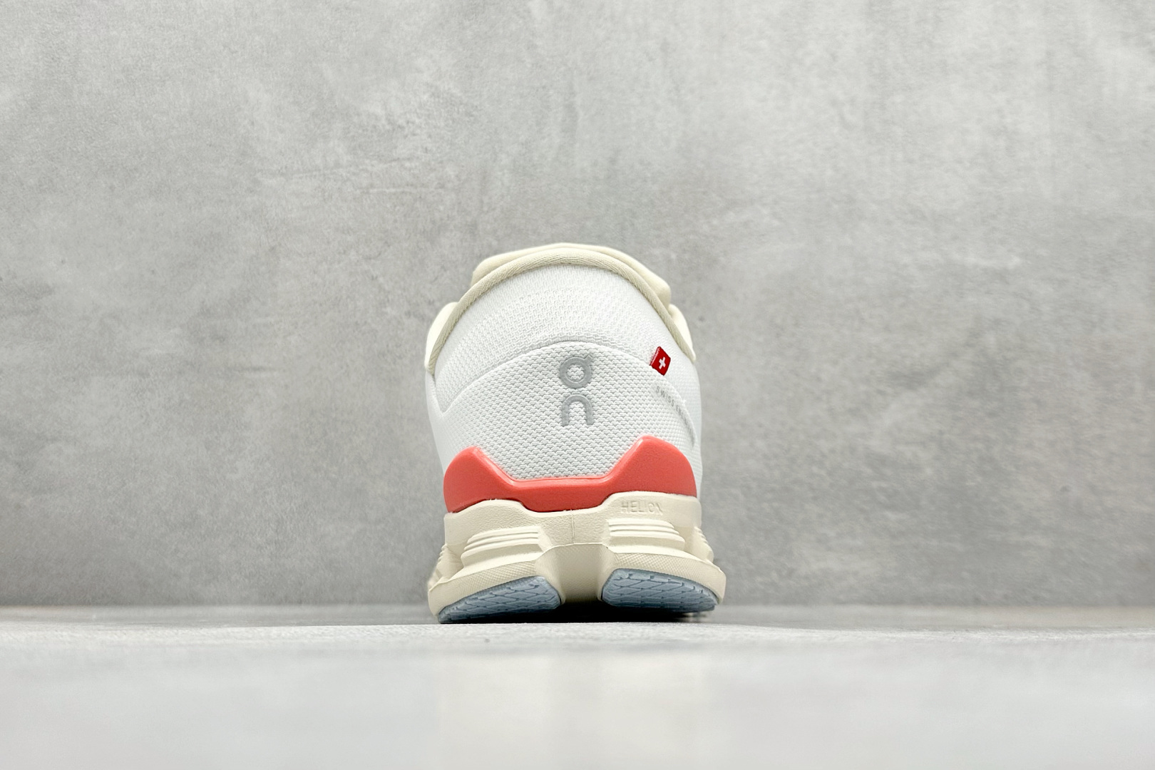 170 XD版 On昂跑 Cloudtilt Loewe 4 户外街头机能风跑步鞋 3WE3007