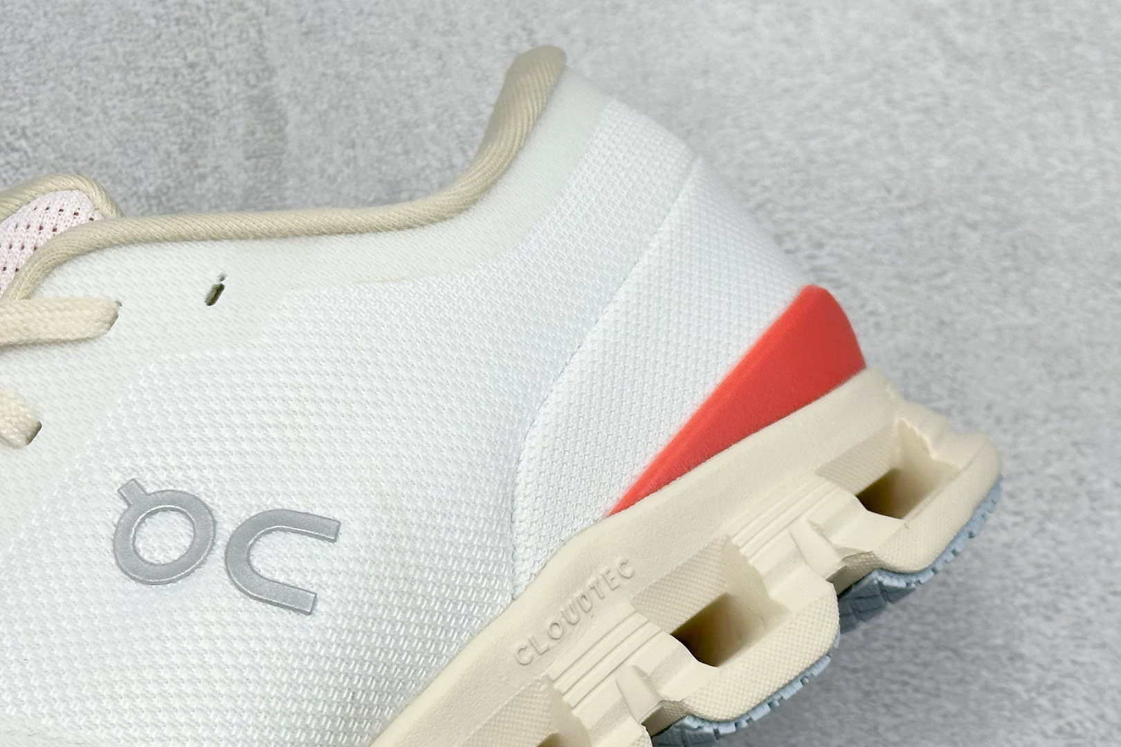 170 XD版 On昂跑 Cloudtilt Loewe 4 户外街头机能风跑步鞋 3WE3007