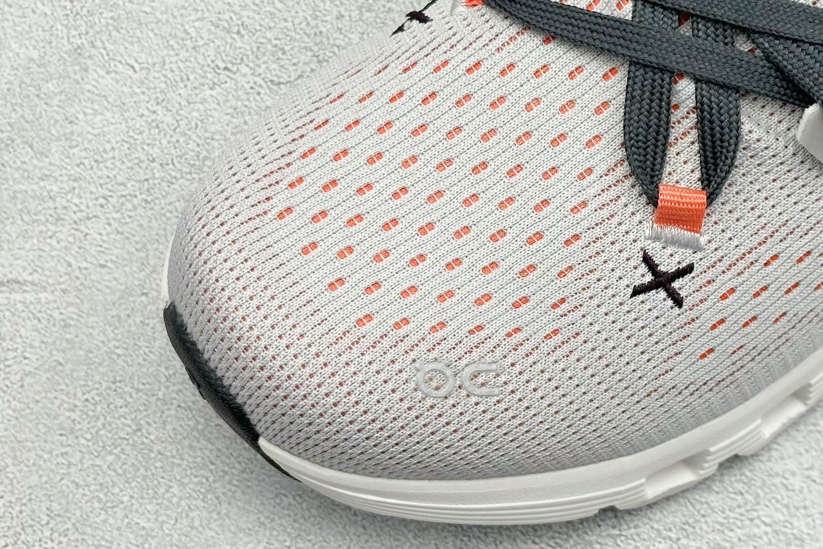 170 XD版 On昂跑 Cloudtilt Loewe 4 户外街头机能风跑步鞋 3ME3004