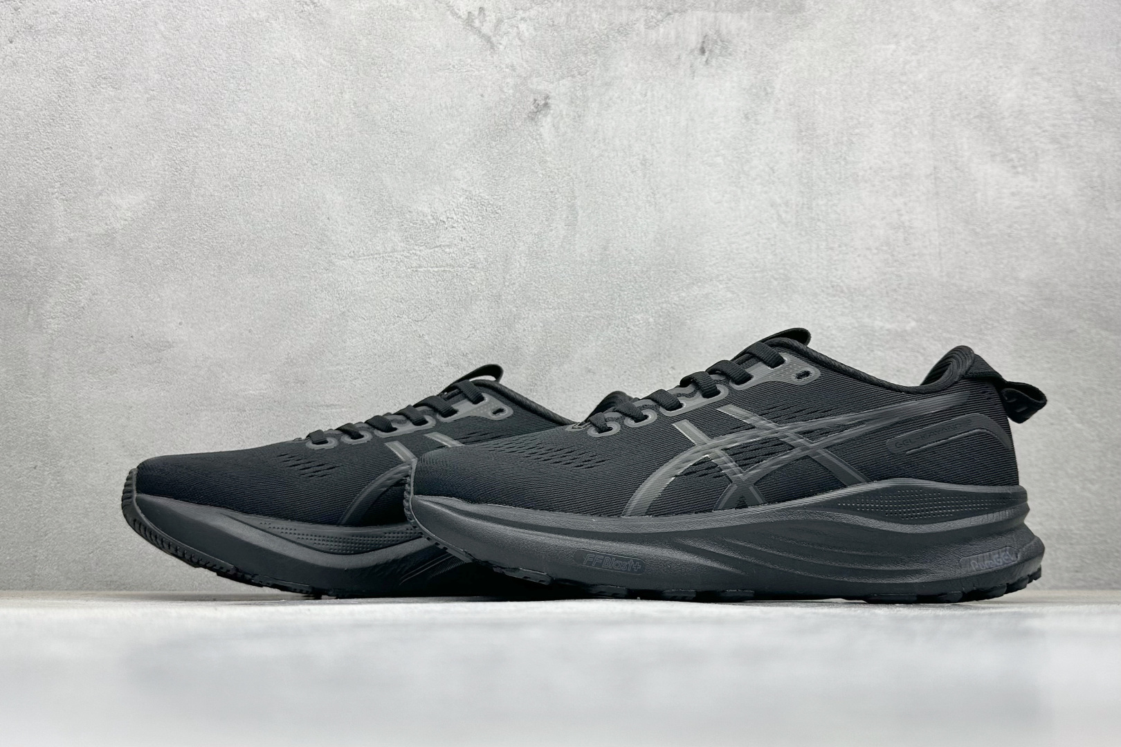 180 ASICS GEL-KAYANO 32 亚瑟士 PLATINUM低帮专业有氧超轻便运动跑步鞋 1011C052-001