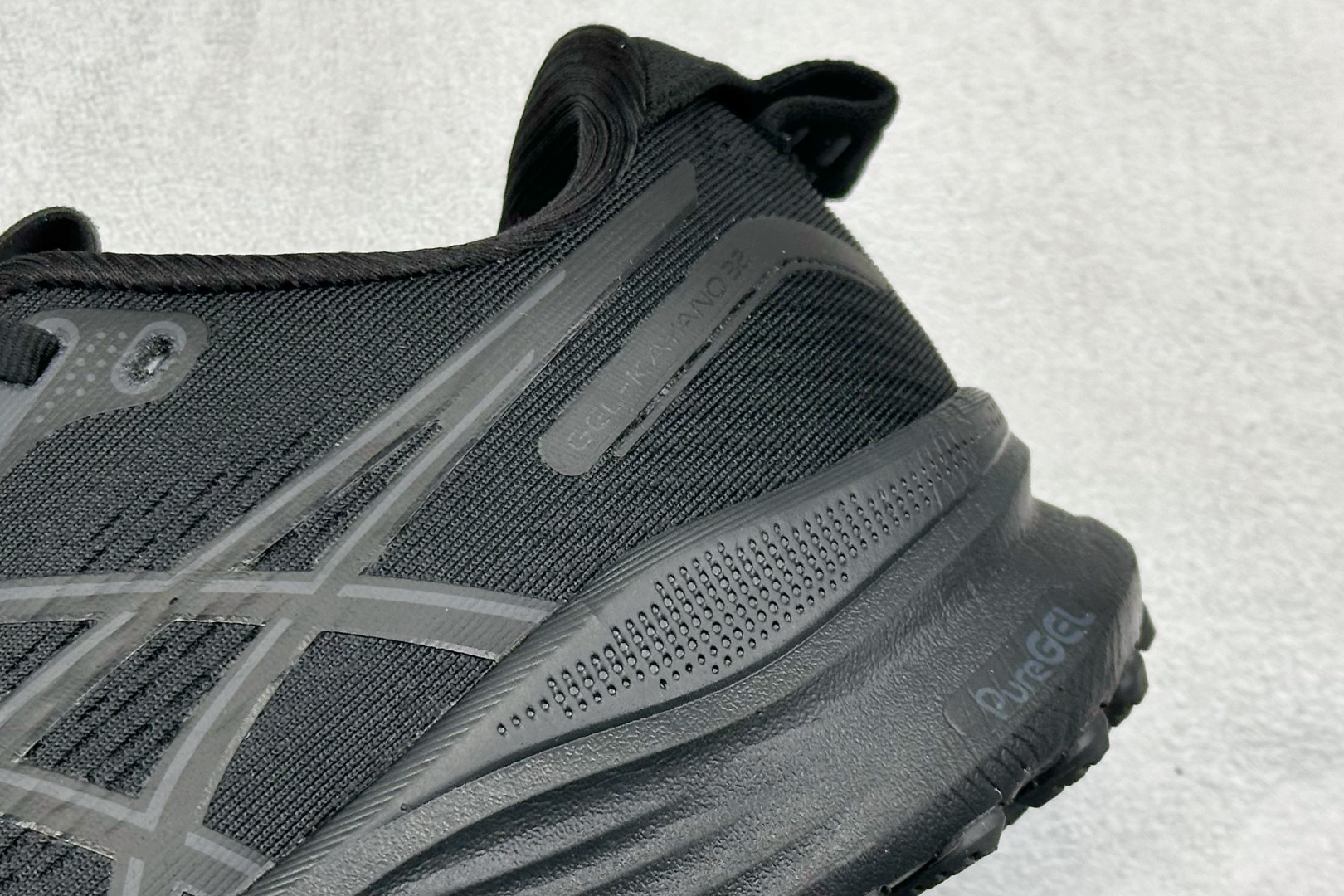 180 ASICS GEL-KAYANO 32 亚瑟士 PLATINUM低帮专业有氧超轻便运动跑步鞋 1011C052-001