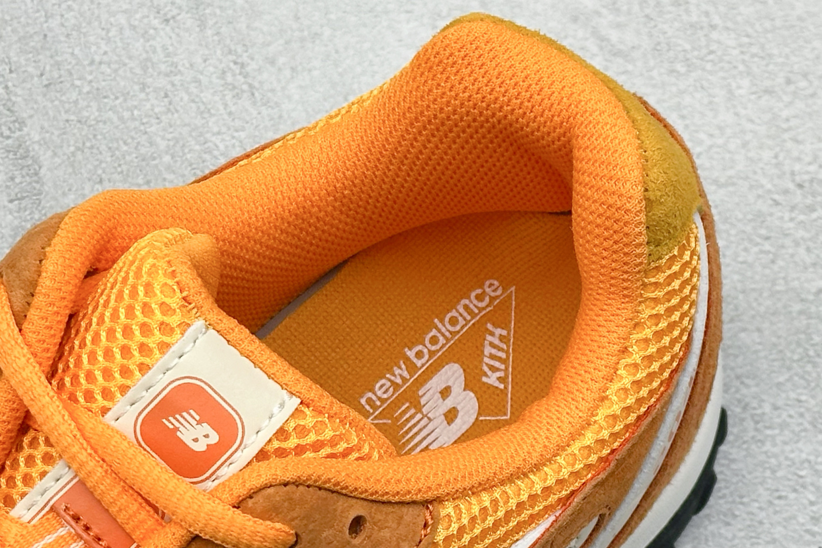 220 New Balance 204系列复古透气休闲运动慢跑鞋 U204LKTI