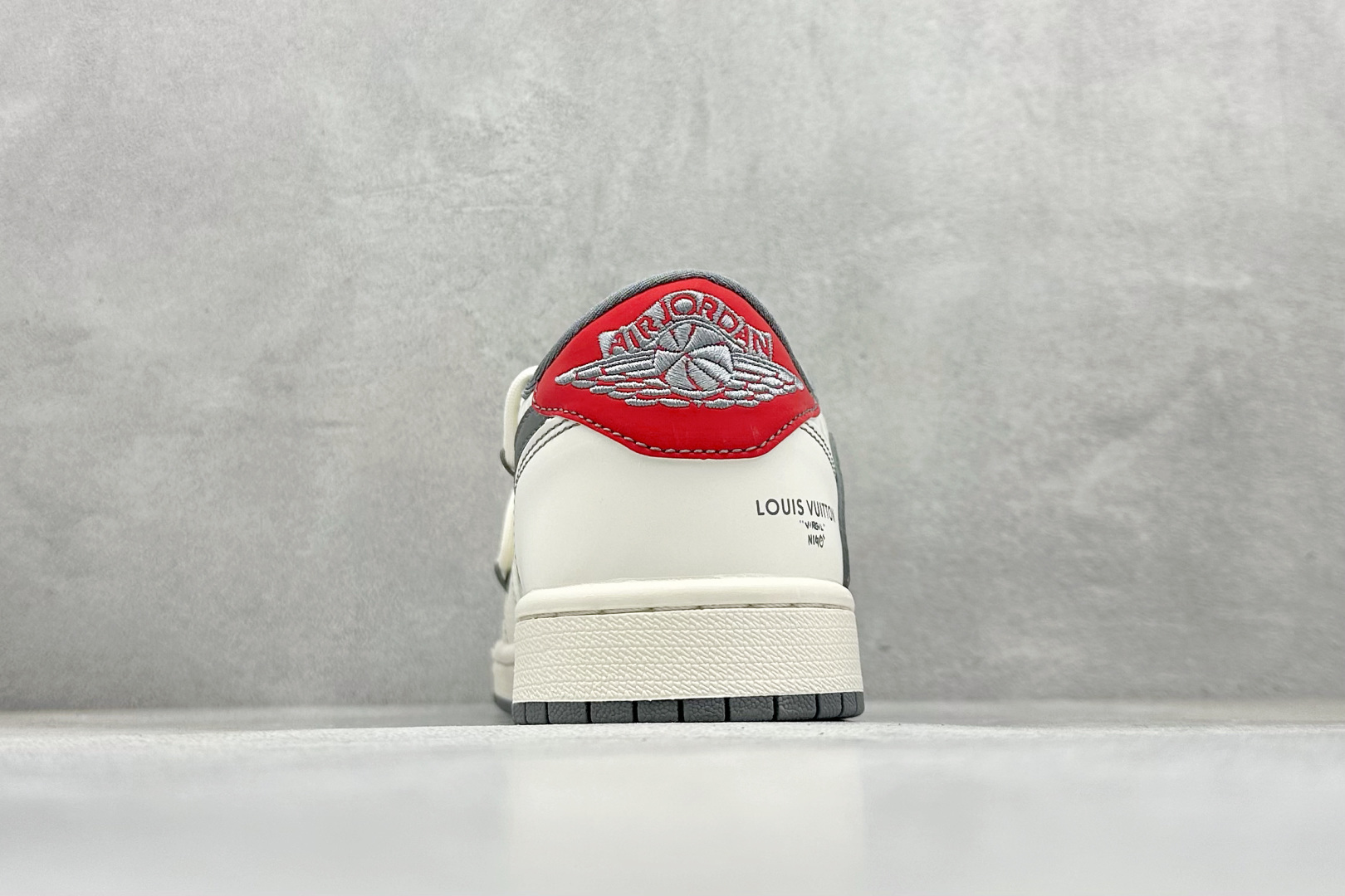Travis Scott x Fragment Design x Air Jordan 1 Low SP AJ1 乔1 LV联名 米灰印花红标 低帮文化休闲板鞋 HT5088-605